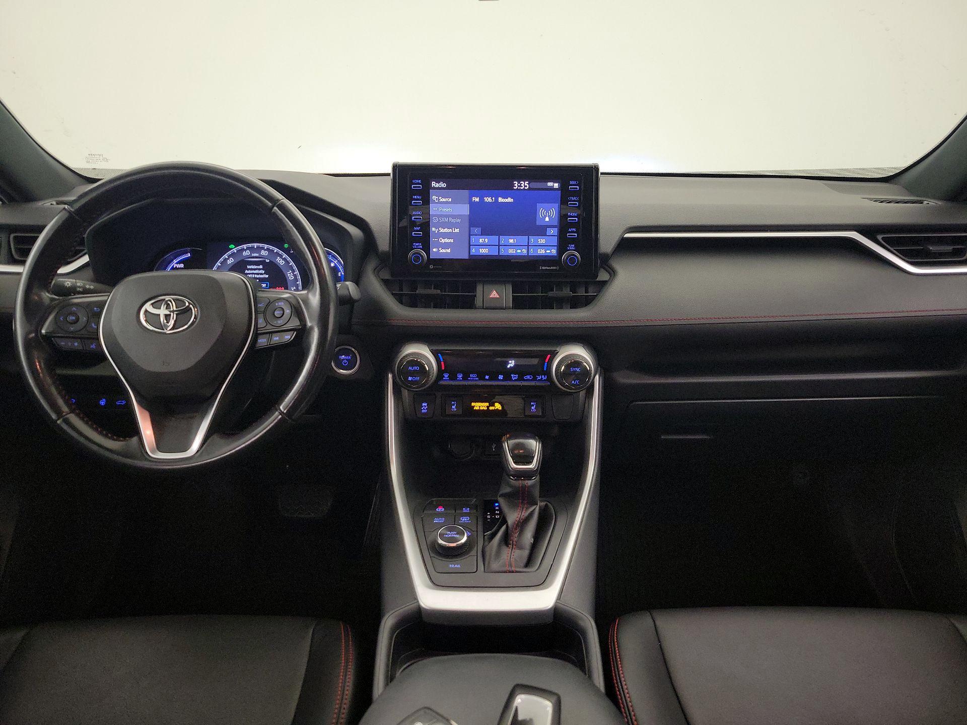 Thumbnail: 2021 Toyota RAV4 - 9