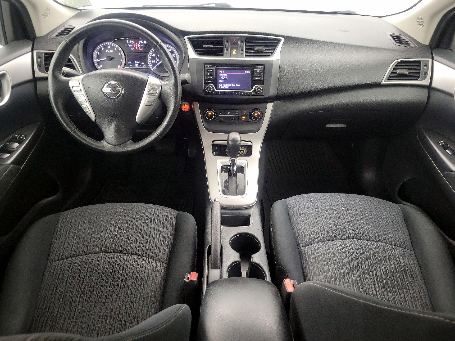 Thumbnail: 2015 Nissan Sentra - 9