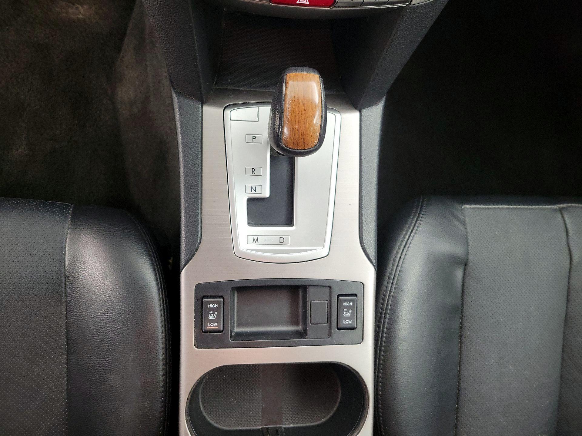 Thumbnail: 2014 Subaru Outback - 18