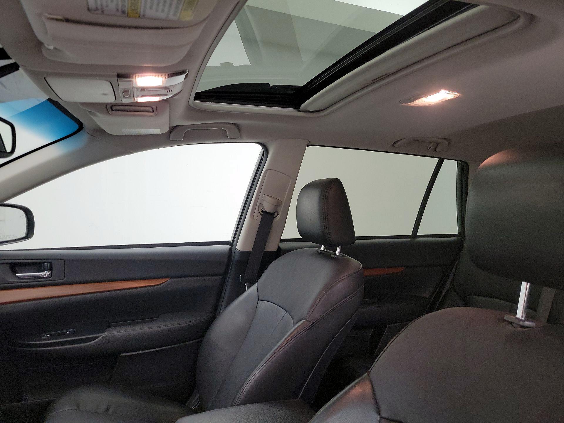 Thumbnail: 2014 Subaru Outback - 20