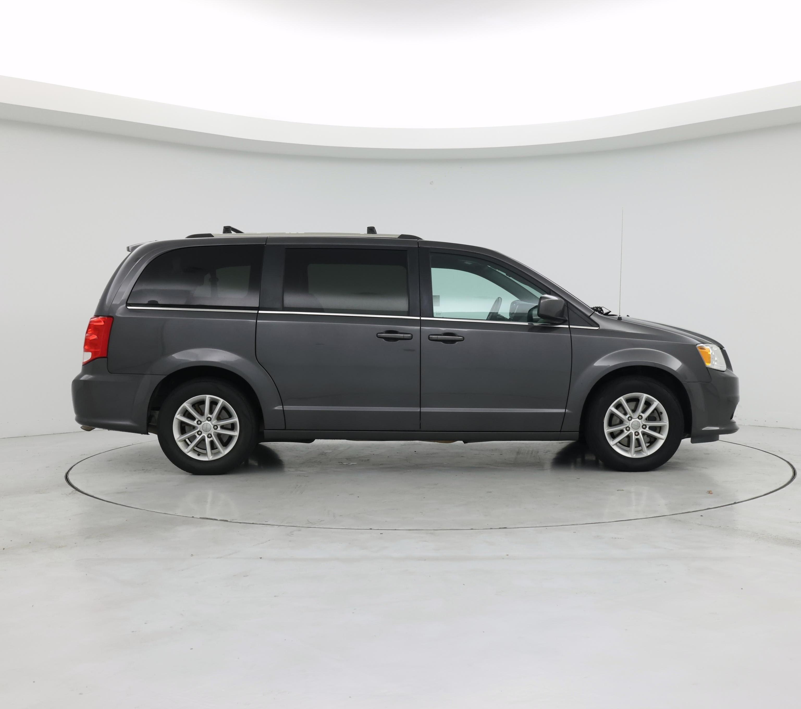 Thumbnail: 2018 Dodge Grand Caravan - 7
