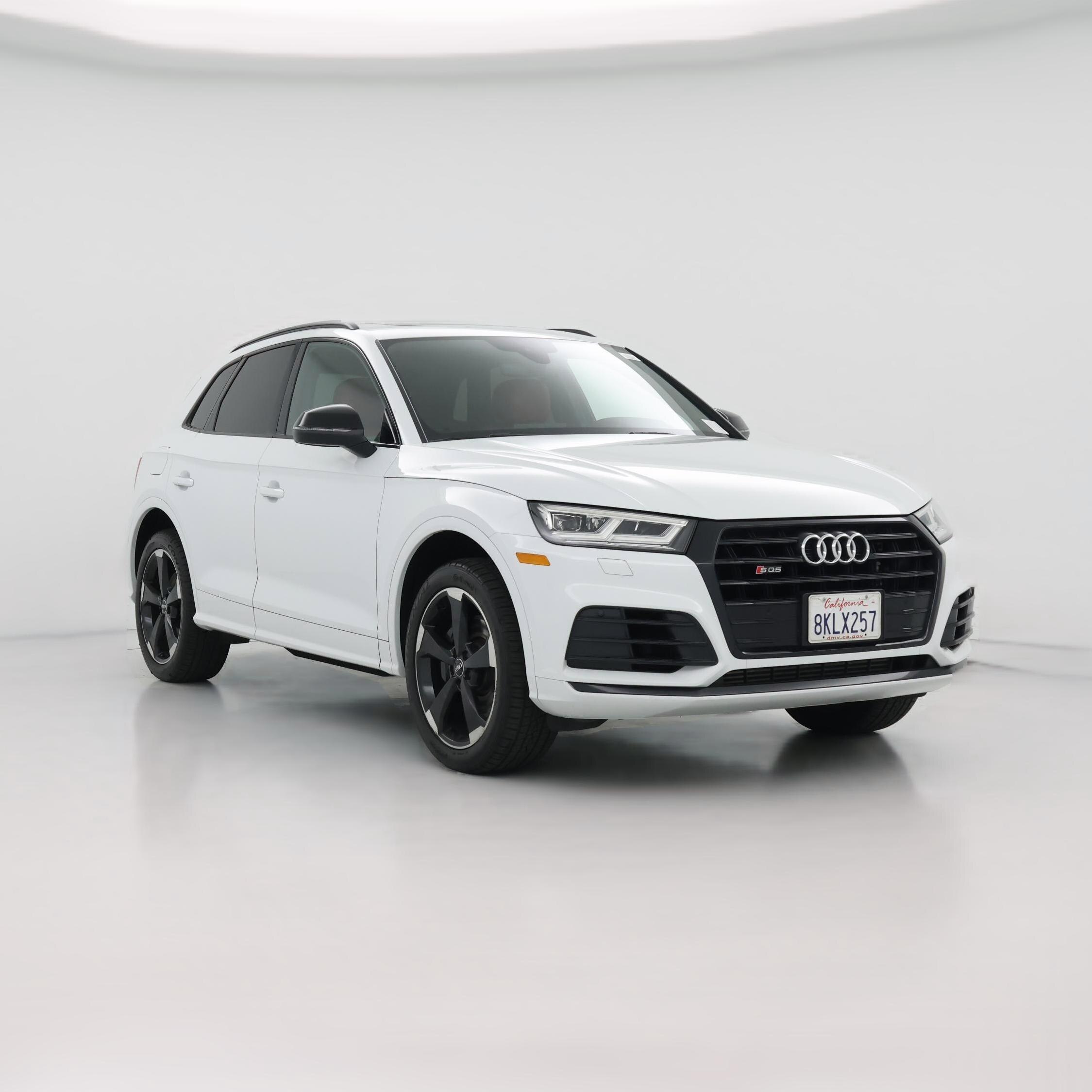 Thumbnail: 2019 Audi SQ5 - 1
