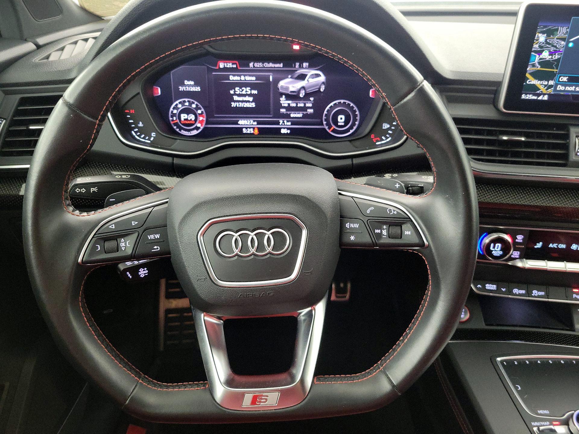 Thumbnail: 2019 Audi SQ5 - 10