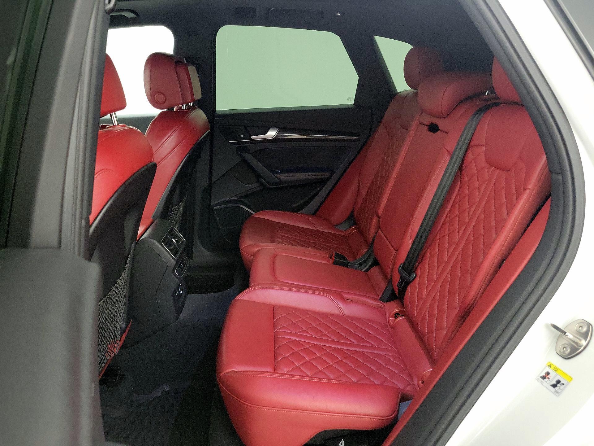 Thumbnail: 2019 Audi SQ5 - 20