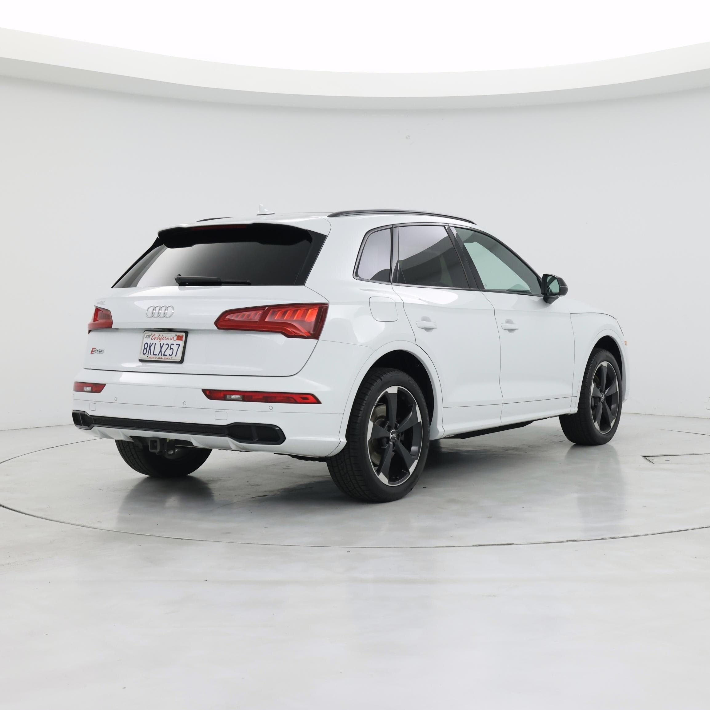 Thumbnail: 2019 Audi SQ5 - 8