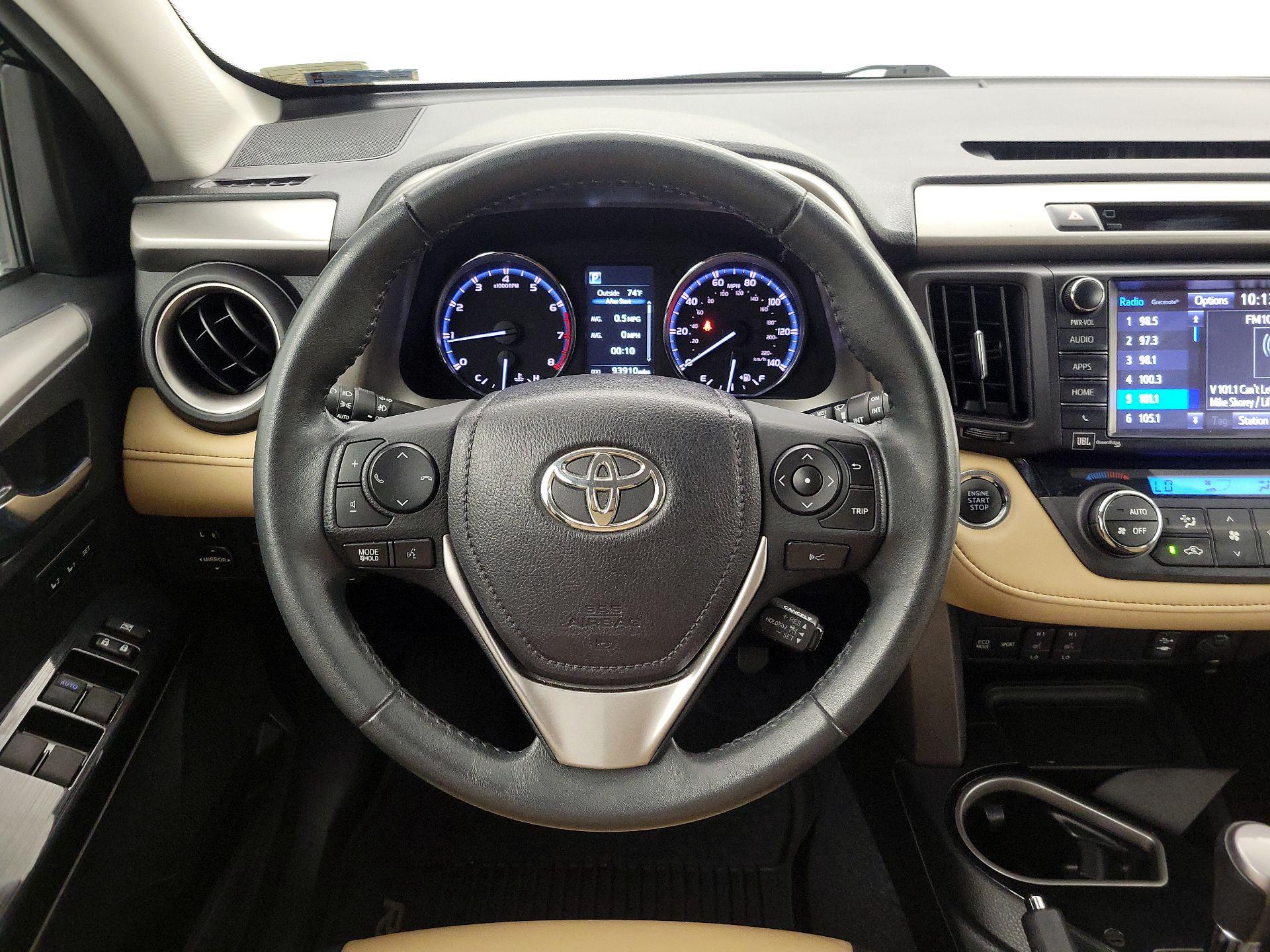 Thumbnail: 2017 Toyota RAV4 - 10