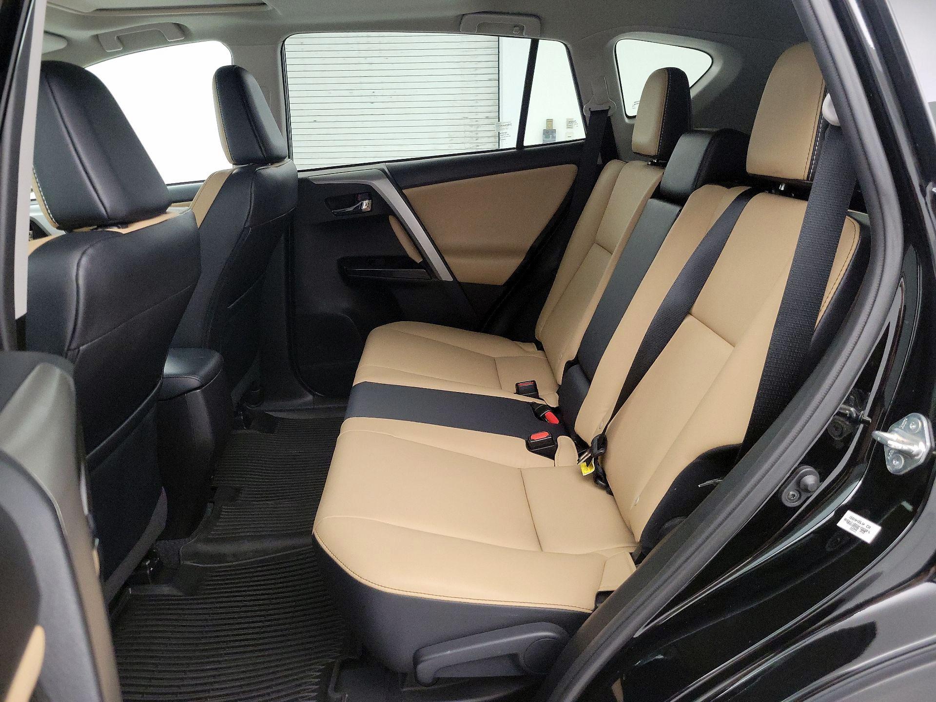 Thumbnail: 2017 Toyota RAV4 - 19