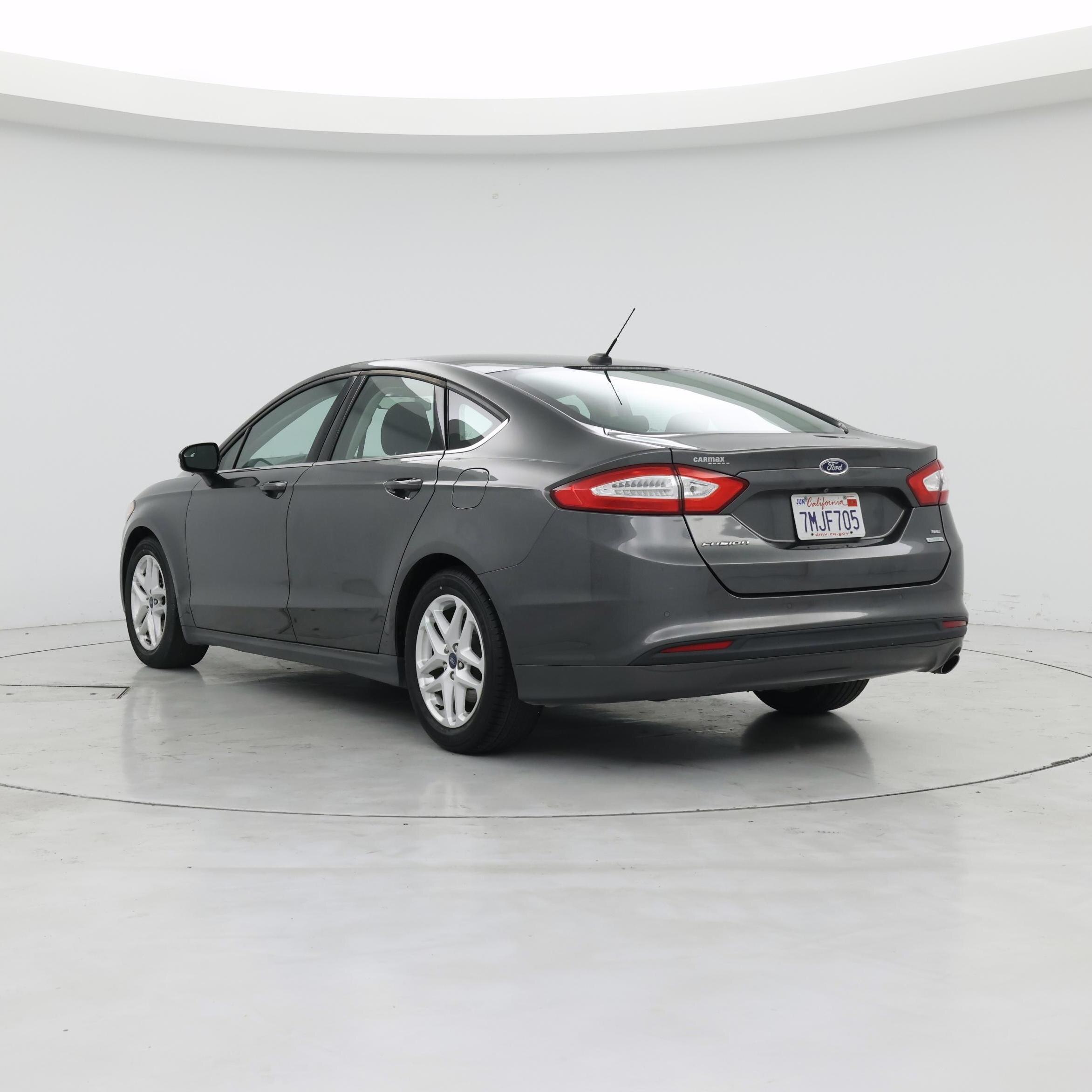 Thumbnail: 2016 Ford Fusion - 2