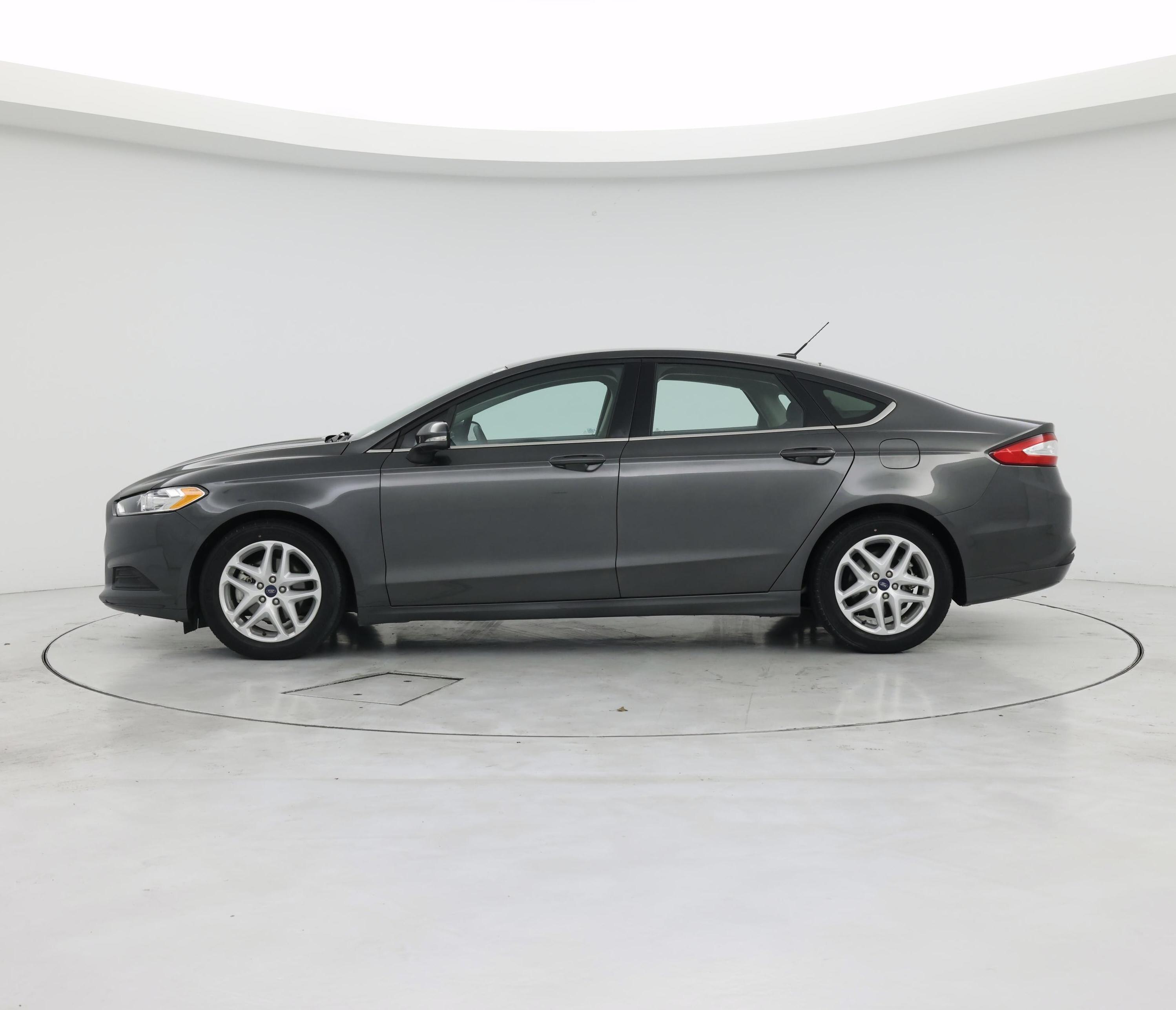Thumbnail: 2016 Ford Fusion - 3
