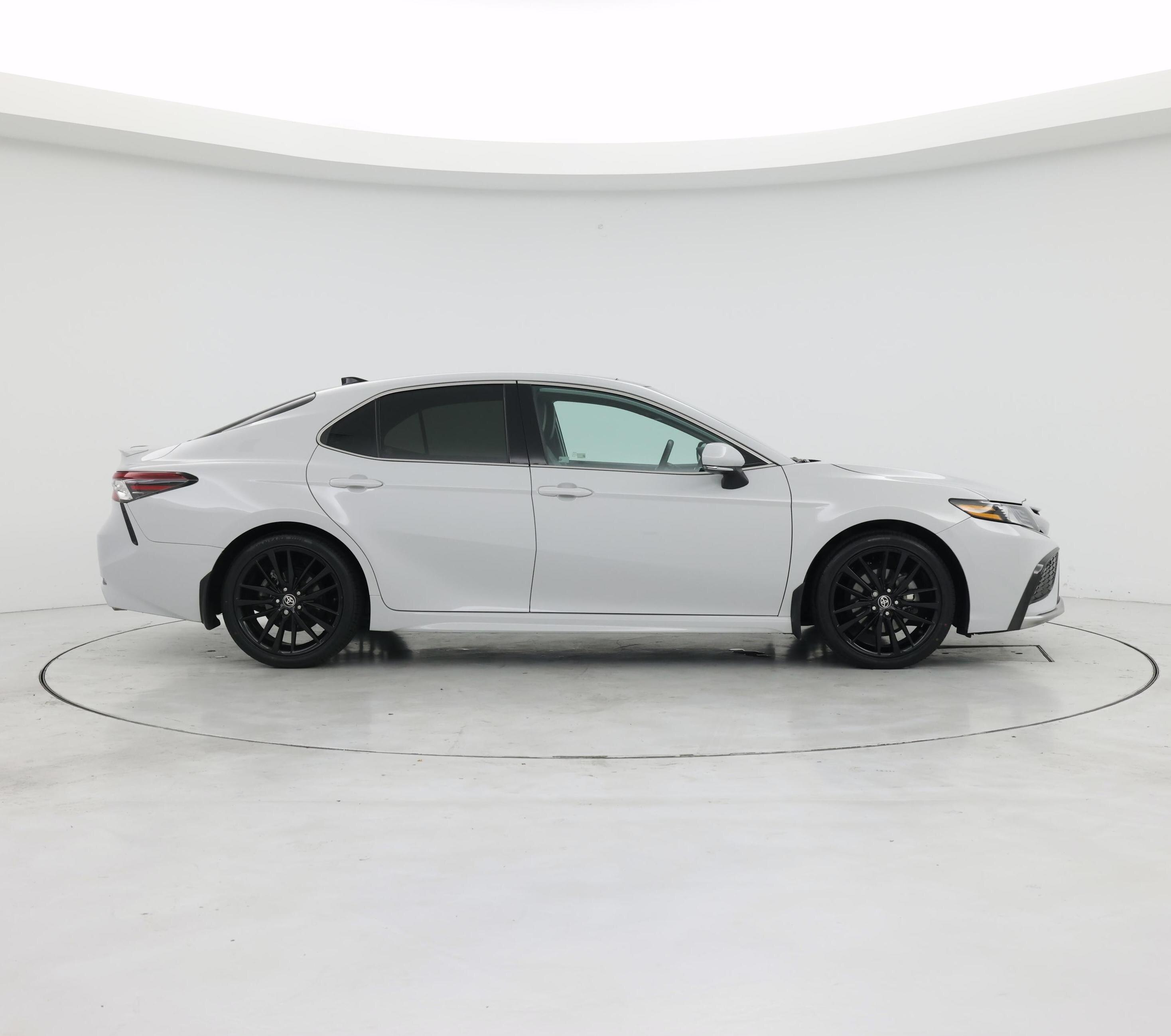 Thumbnail: 2022 Toyota Camry - 7