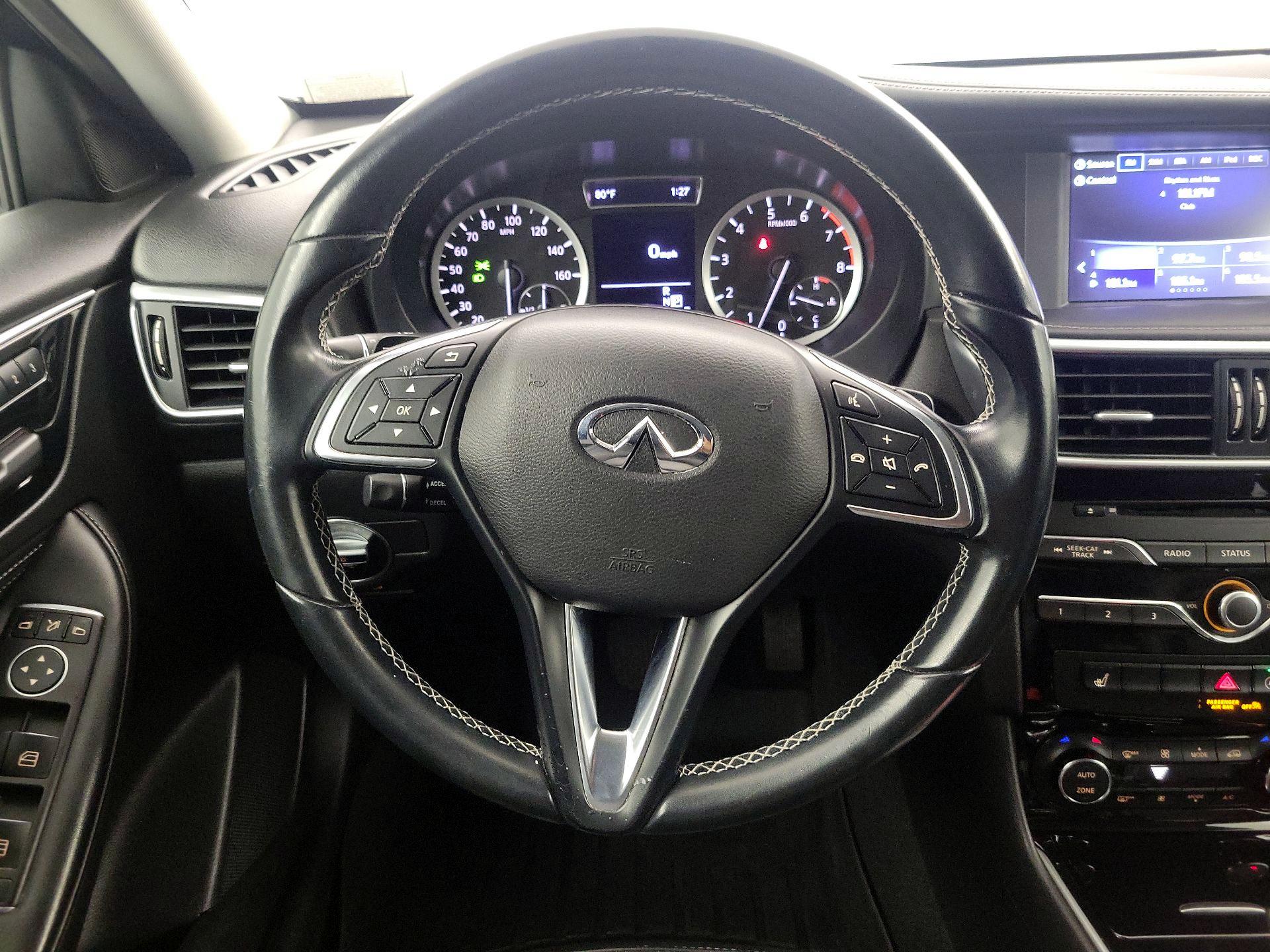 Thumbnail: 2018 INFINITI QX30 - 10