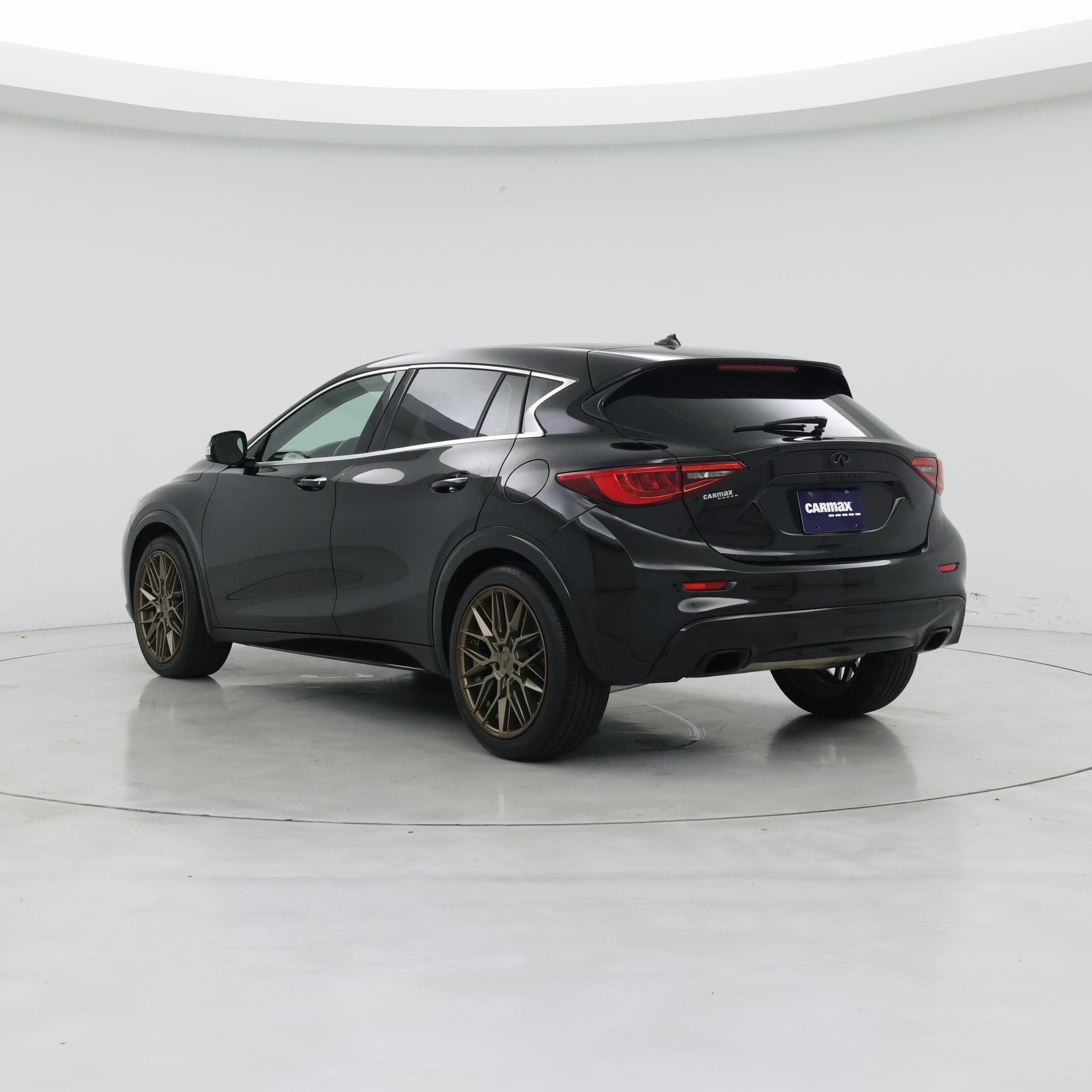 Thumbnail: 2018 INFINITI QX30 - 2