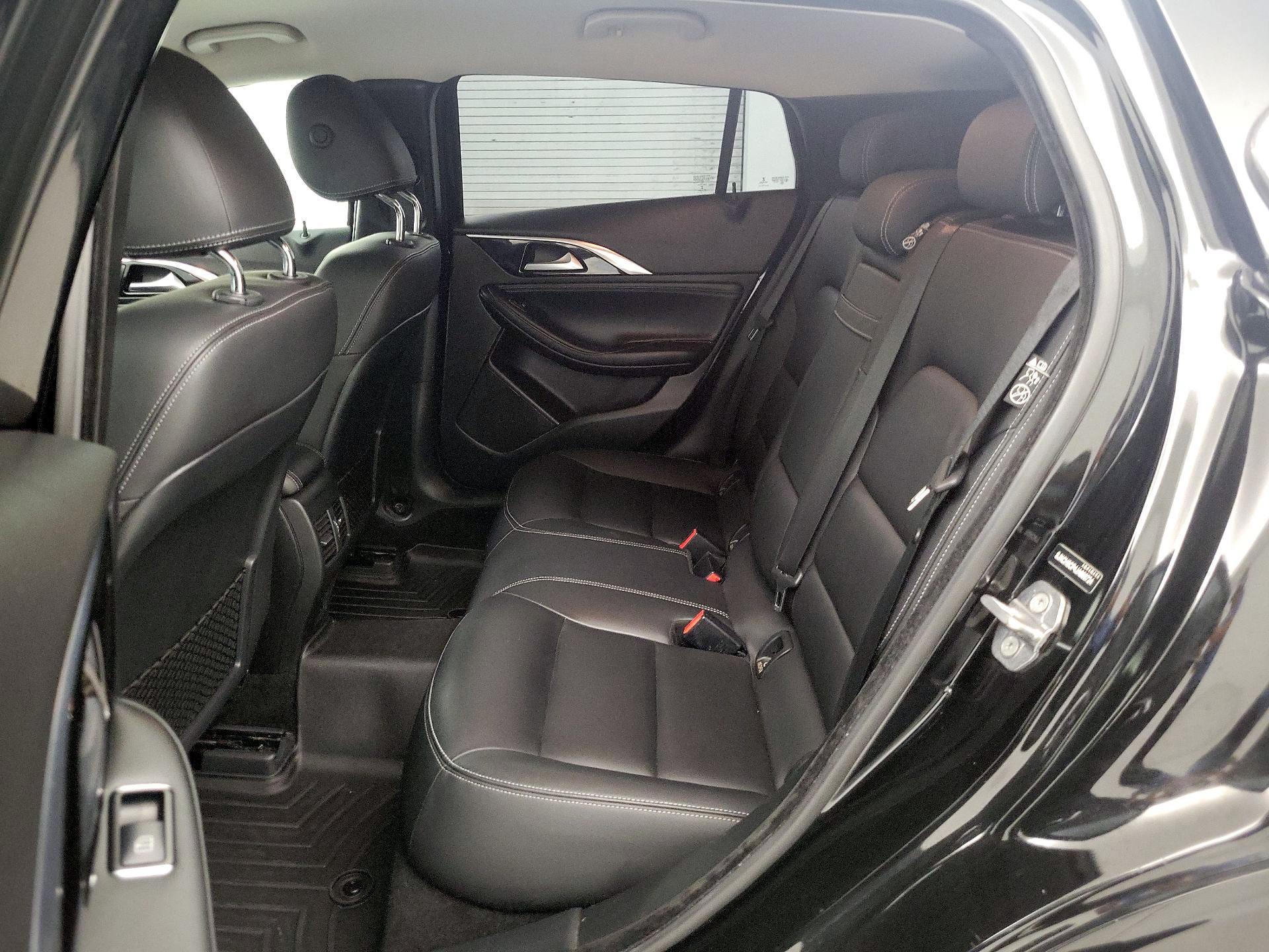 Thumbnail: 2018 INFINITI QX30 - 19