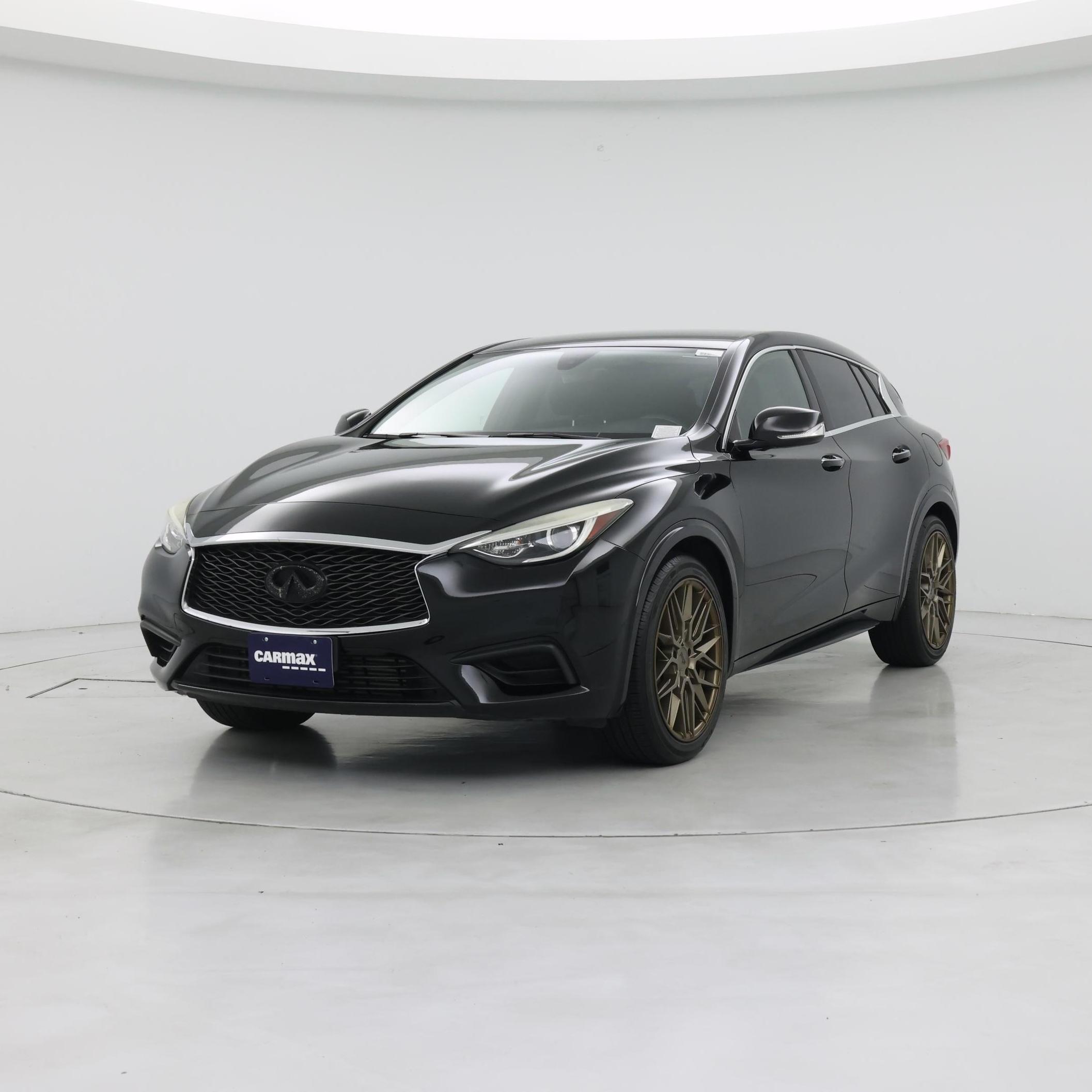 Thumbnail: 2018 INFINITI QX30 - 4