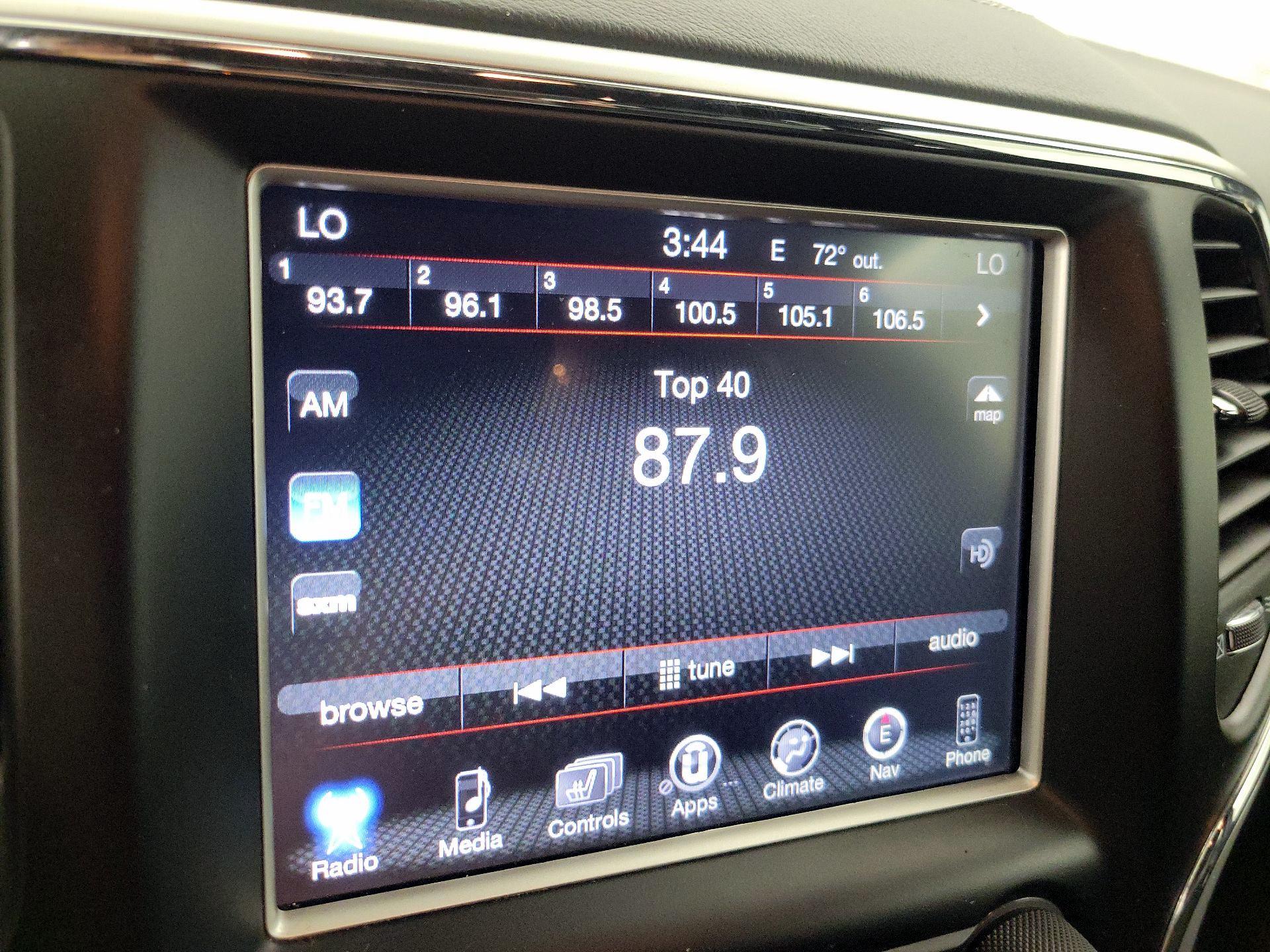 Thumbnail: 2016 Jeep Grand Cherokee - 15