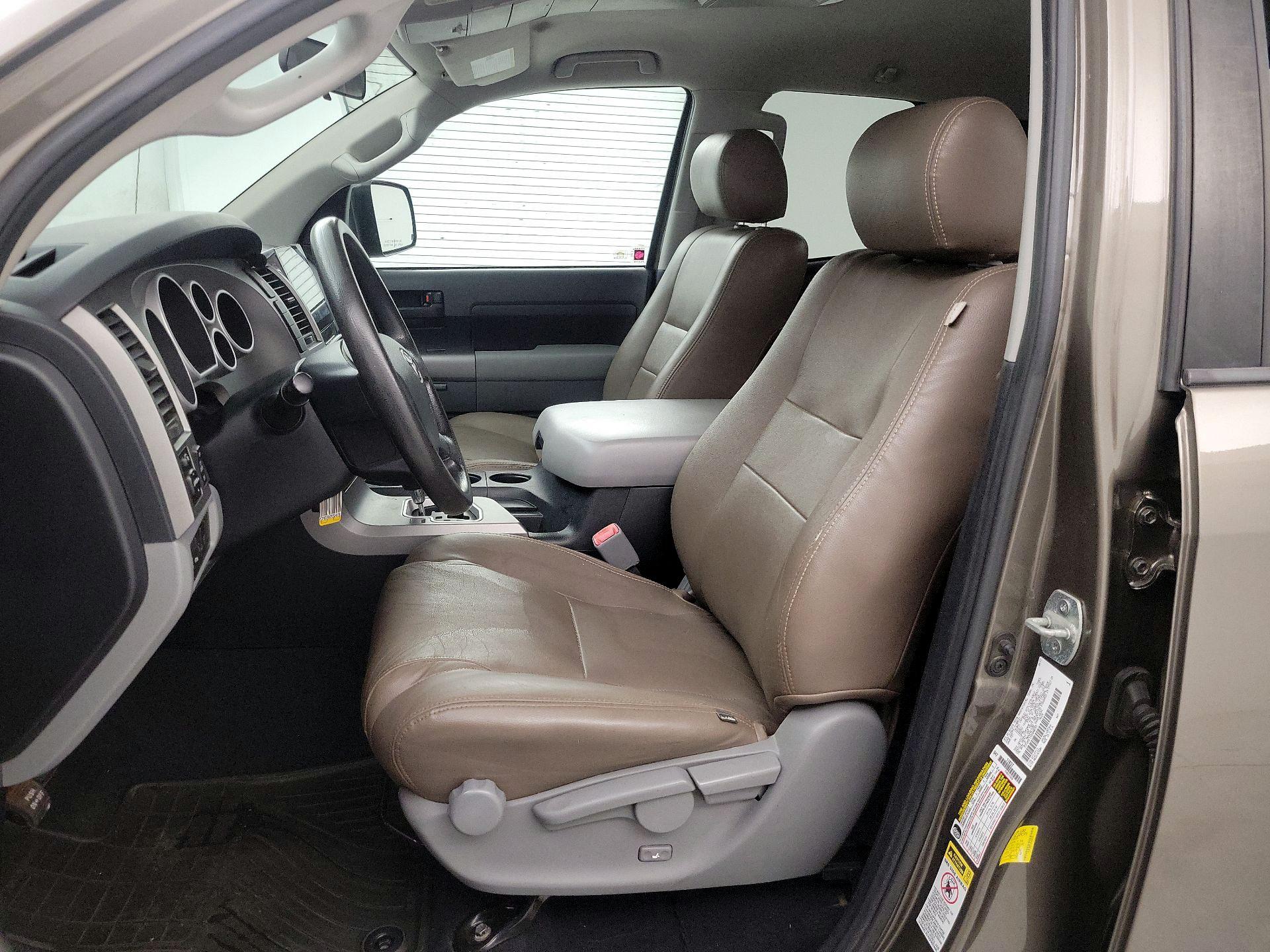 Thumbnail: 2013 Toyota Tundra - 11