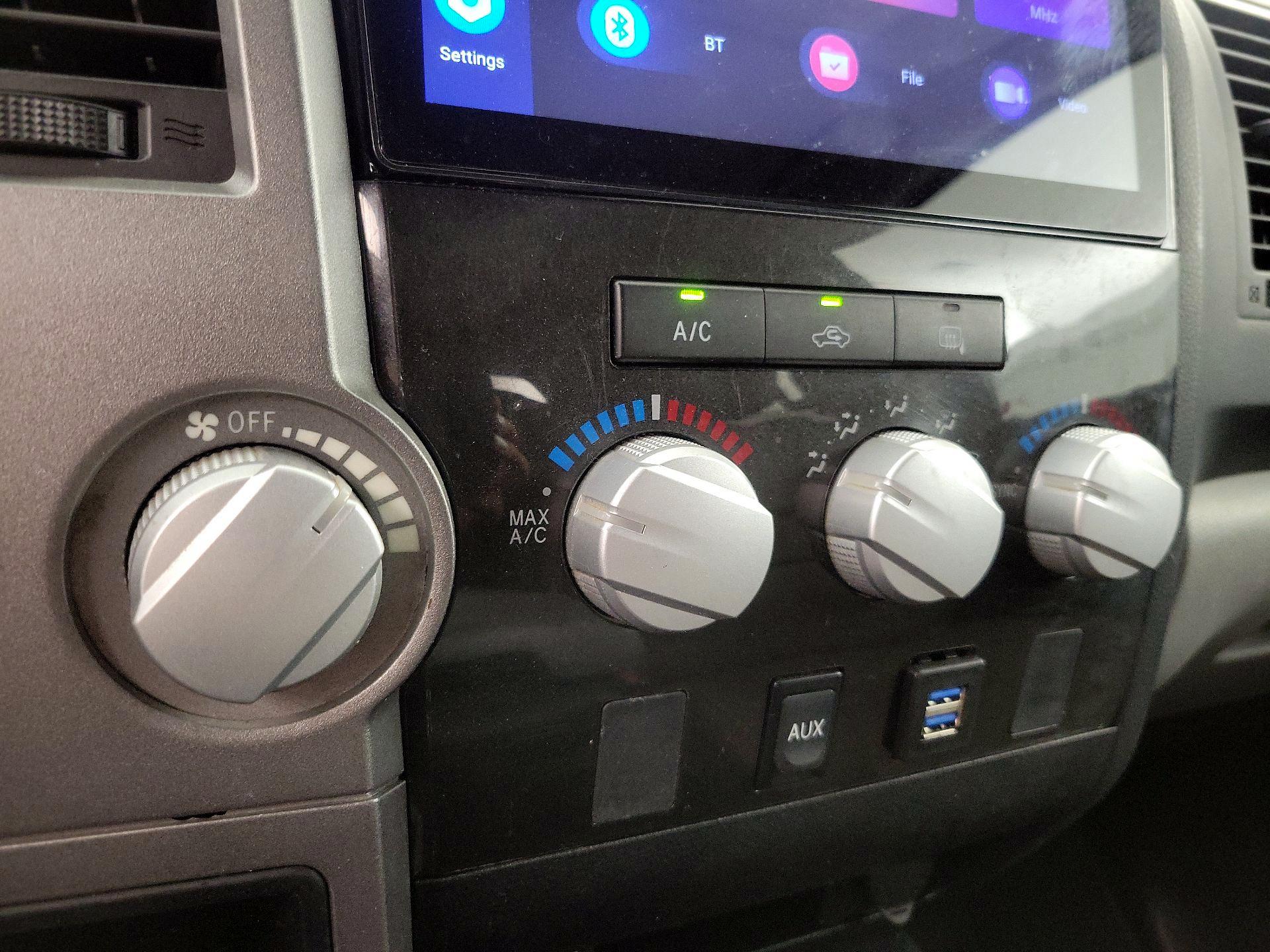 Thumbnail: 2013 Toyota Tundra - 15