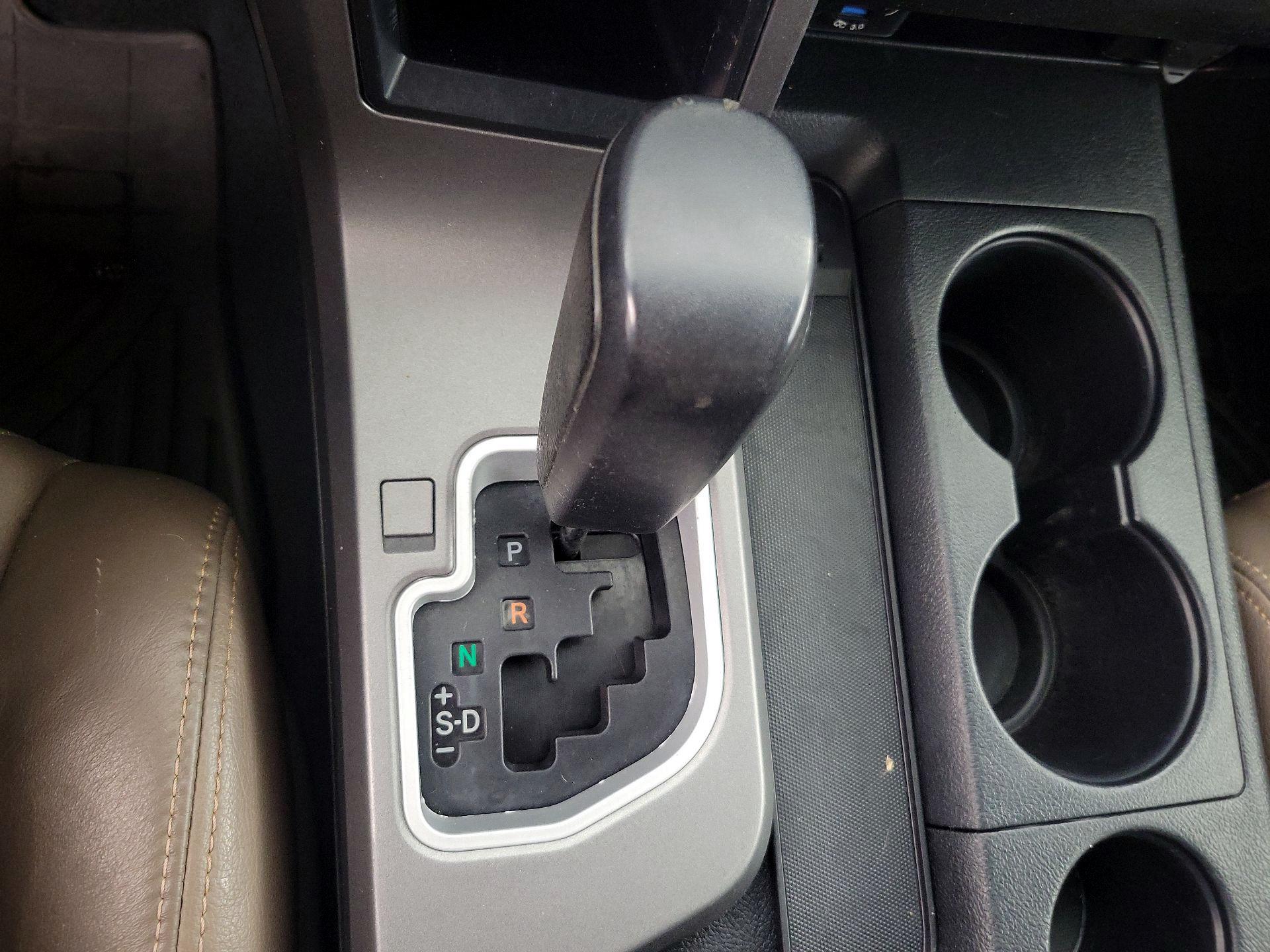 Thumbnail: 2013 Toyota Tundra - 16