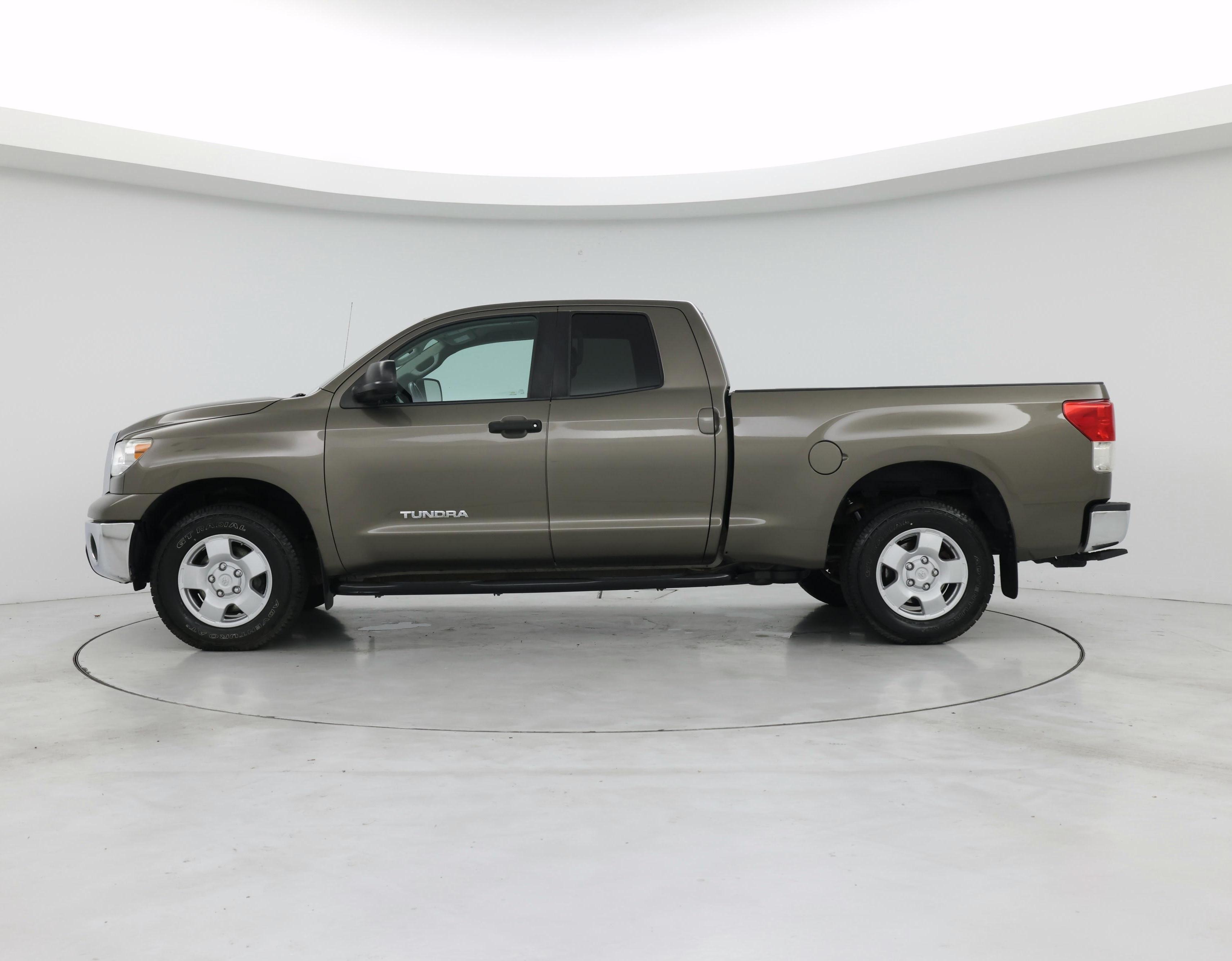 Thumbnail: 2013 Toyota Tundra - 3