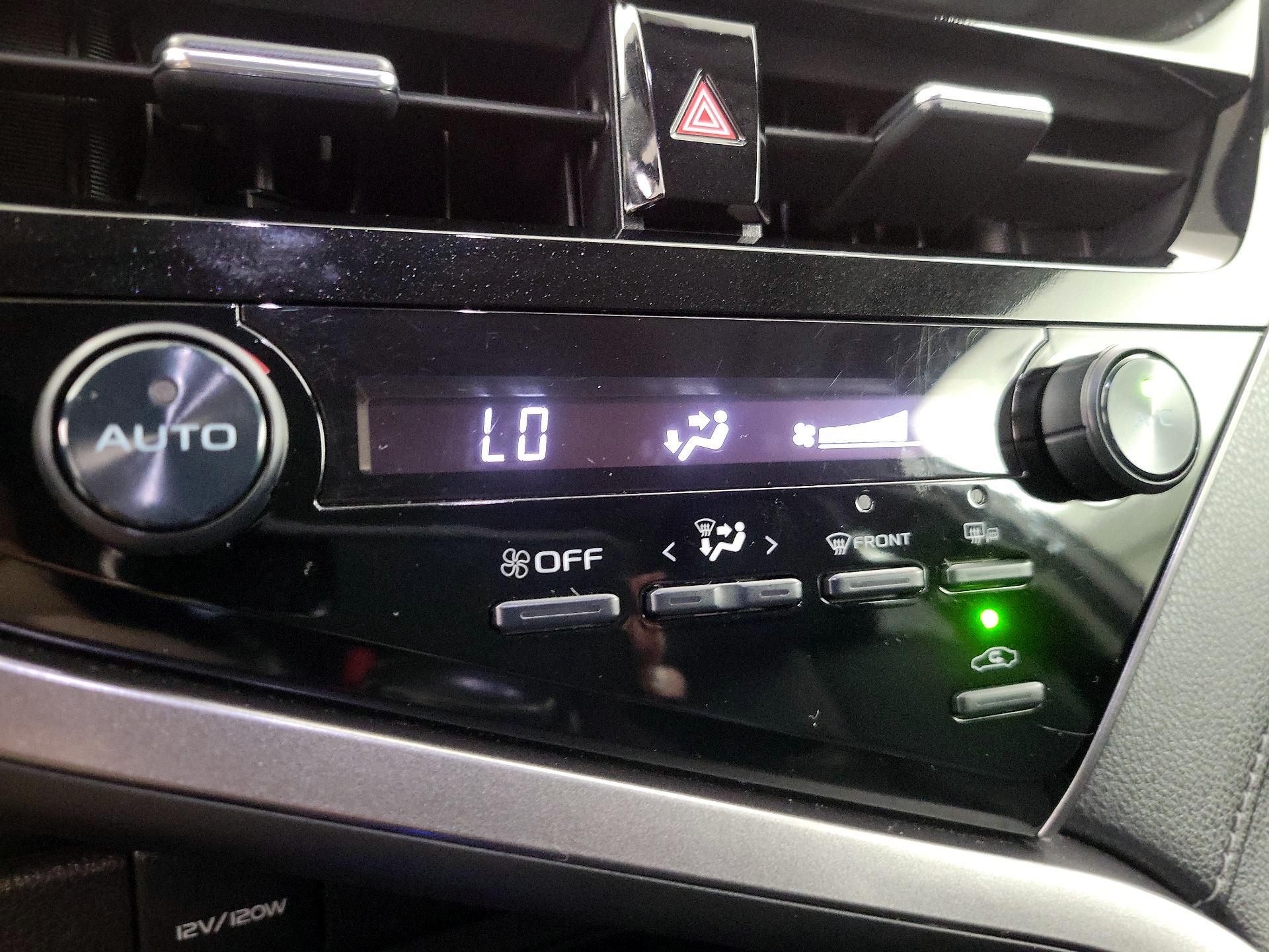 Thumbnail: 2021 Toyota Camry - 16