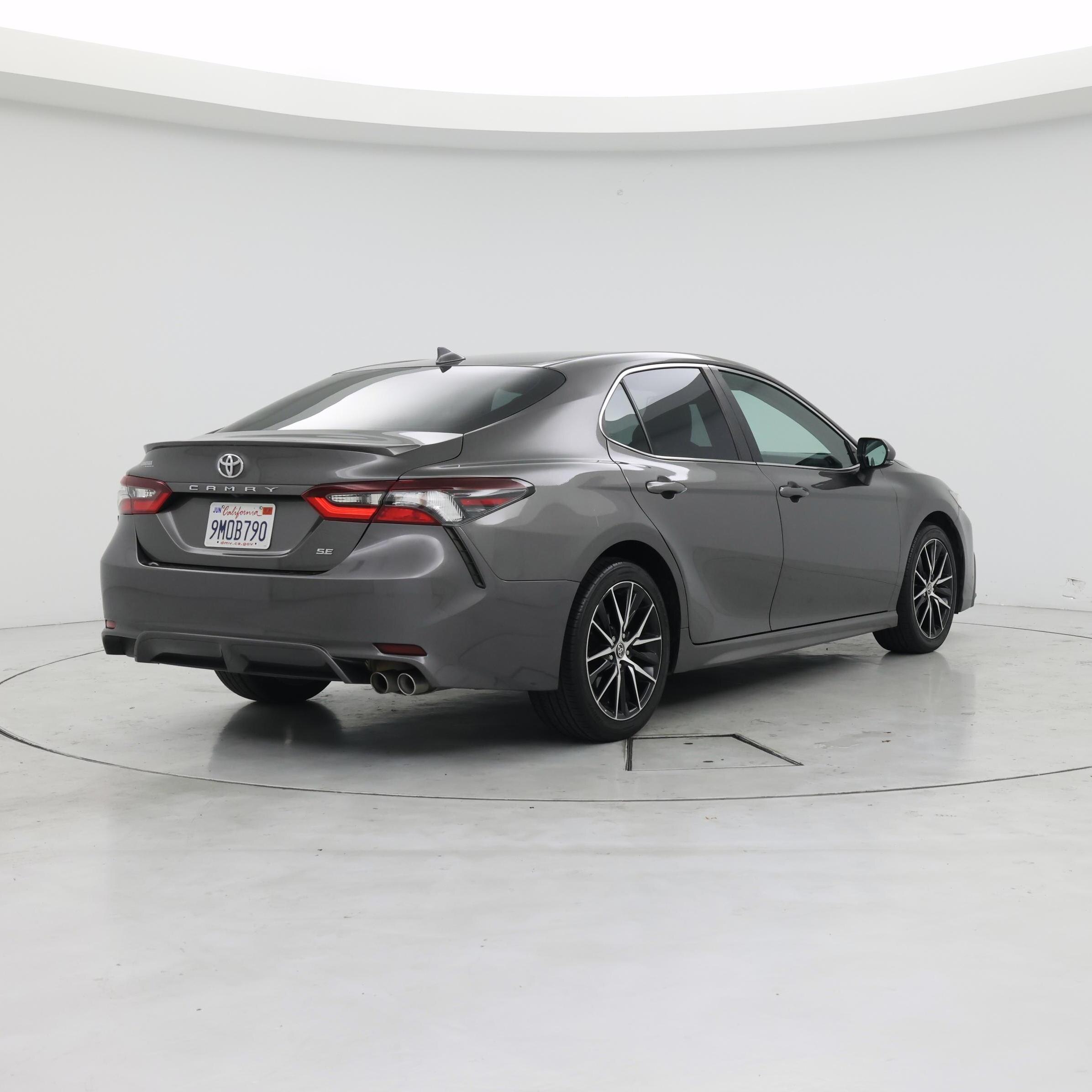 Thumbnail: 2021 Toyota Camry - 8