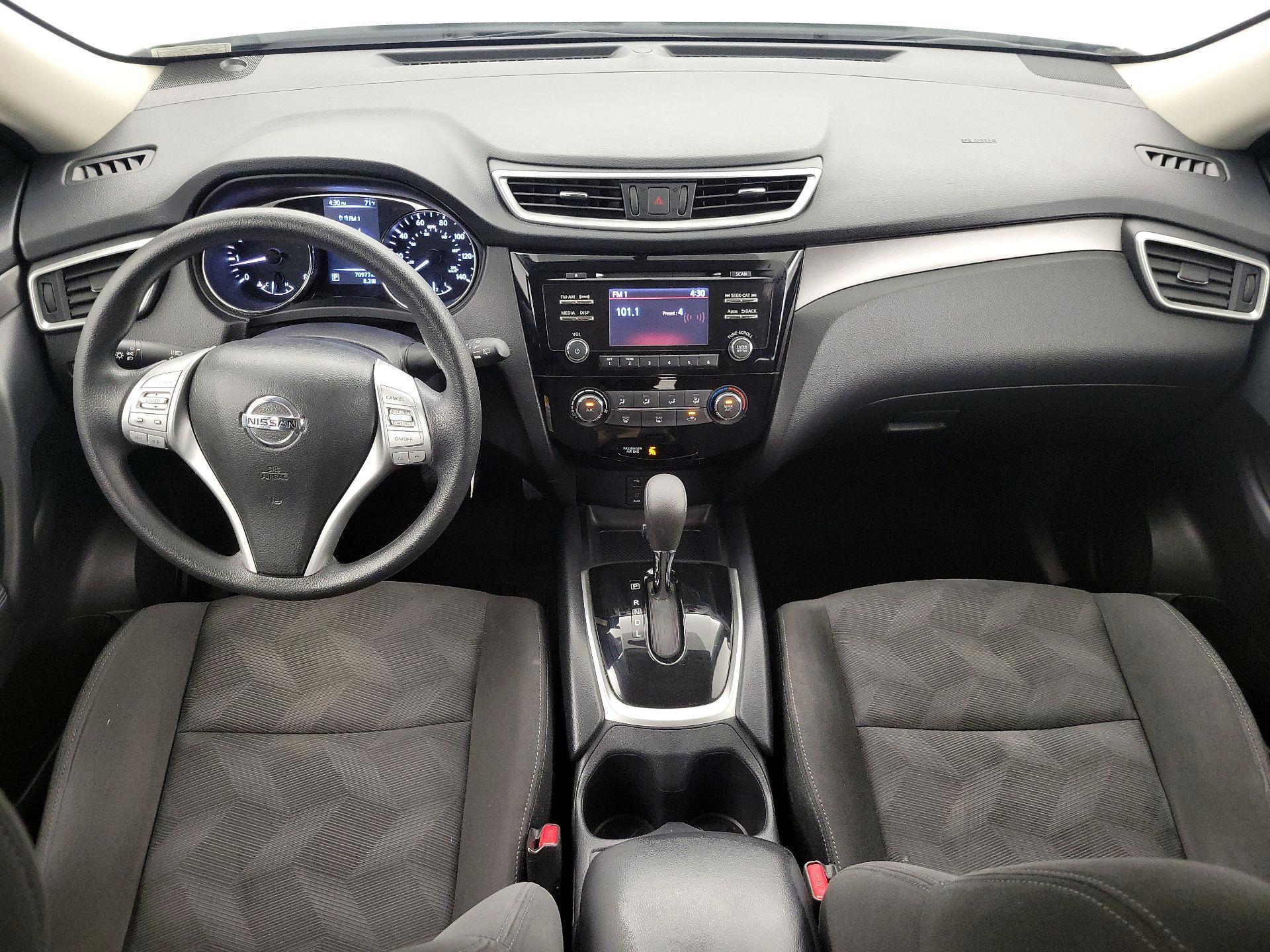 Thumbnail: 2016 Nissan Rogue - 9