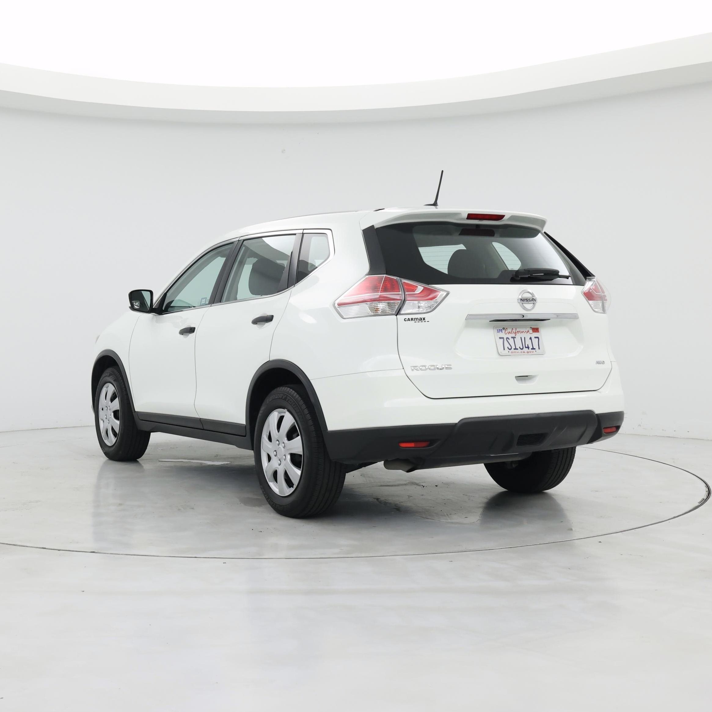 Thumbnail: 2016 Nissan Rogue - 2
