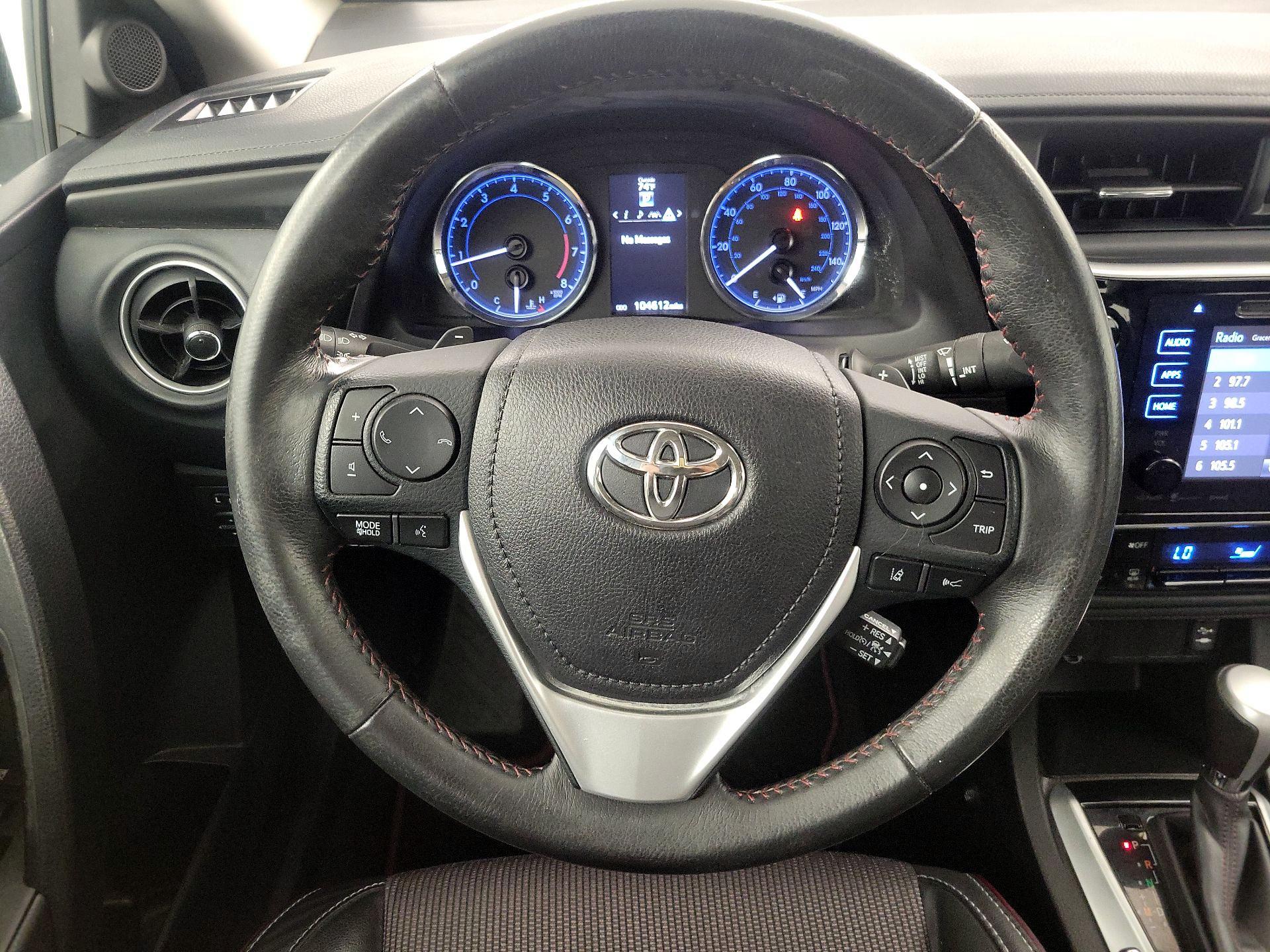 Thumbnail: 2017 Toyota Corolla - 10