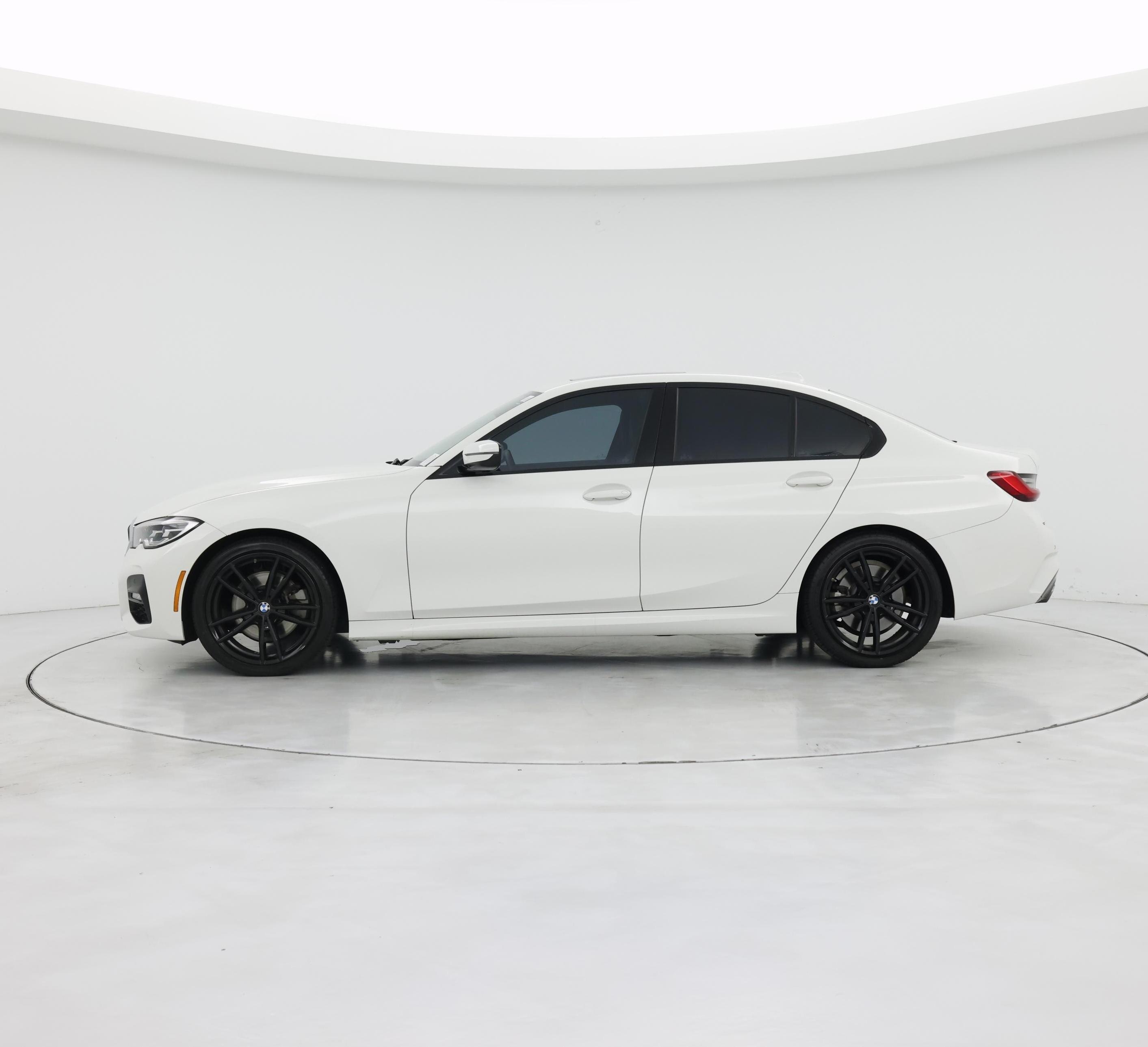 Thumbnail: 2020 BMW 3 Series - 3