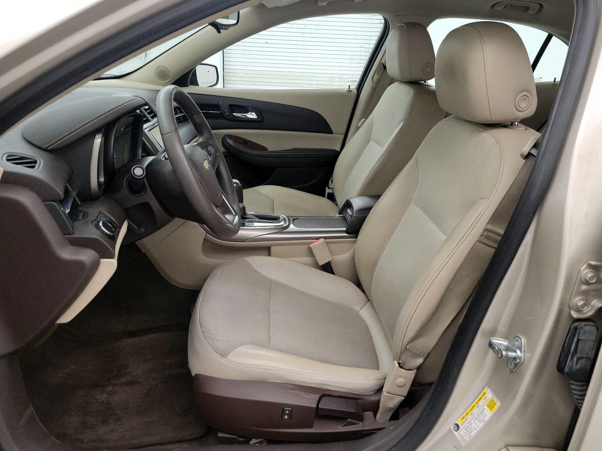 Thumbnail: 2013 Chevrolet Malibu - 11