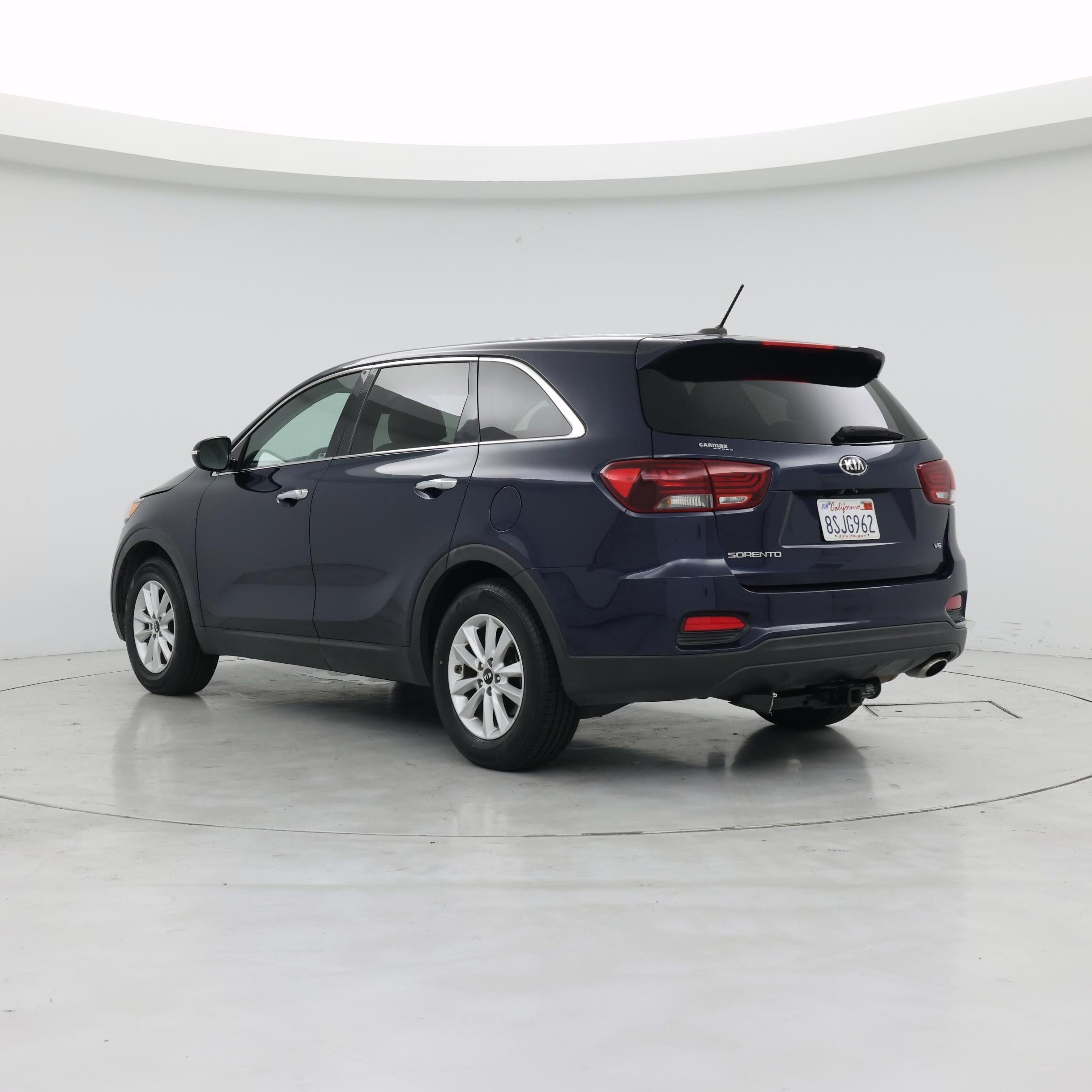 Thumbnail: 2019 Kia Sorento - 2