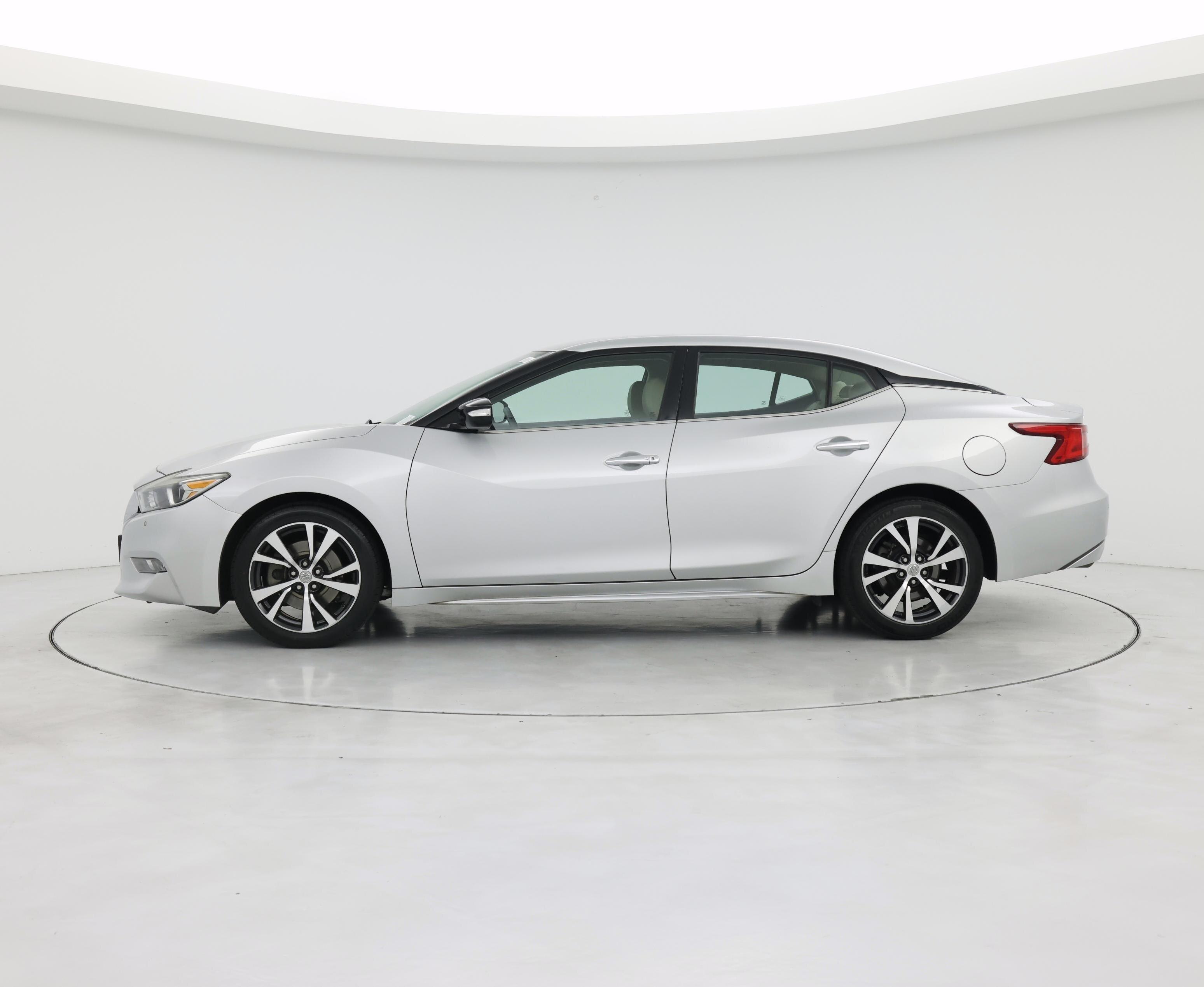 Thumbnail: 2017 Nissan Maxima - 3