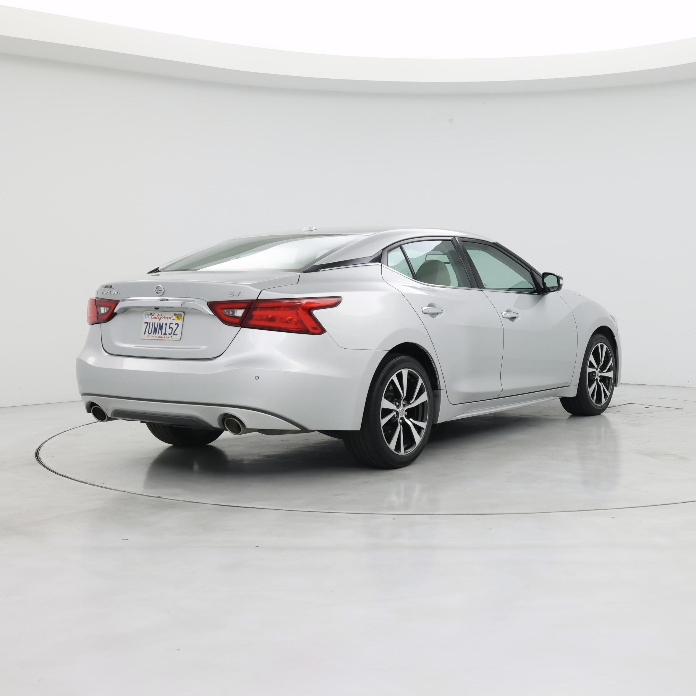 Thumbnail: 2017 Nissan Maxima - 8
