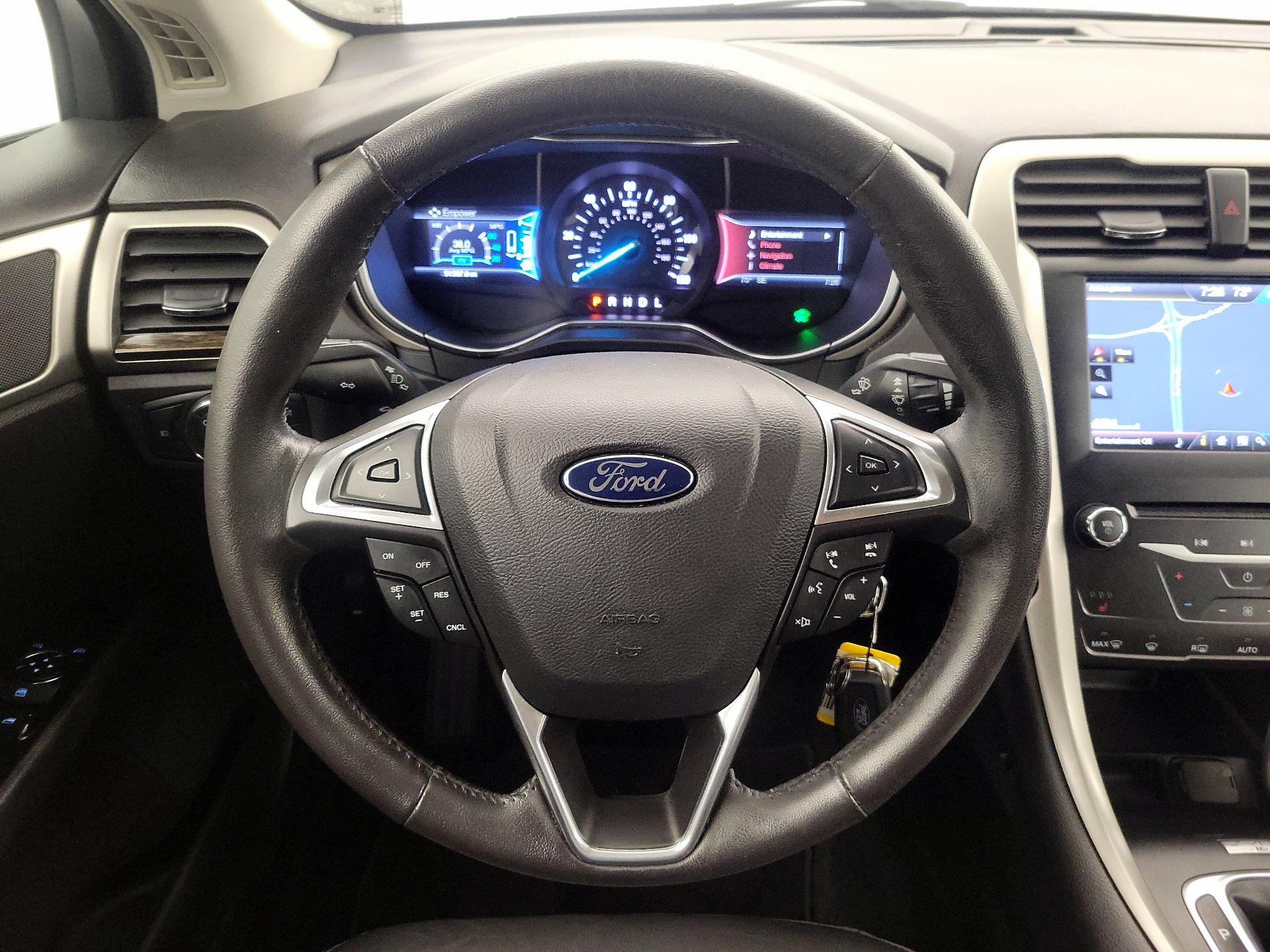 Thumbnail: 2014 Ford Fusion - 10