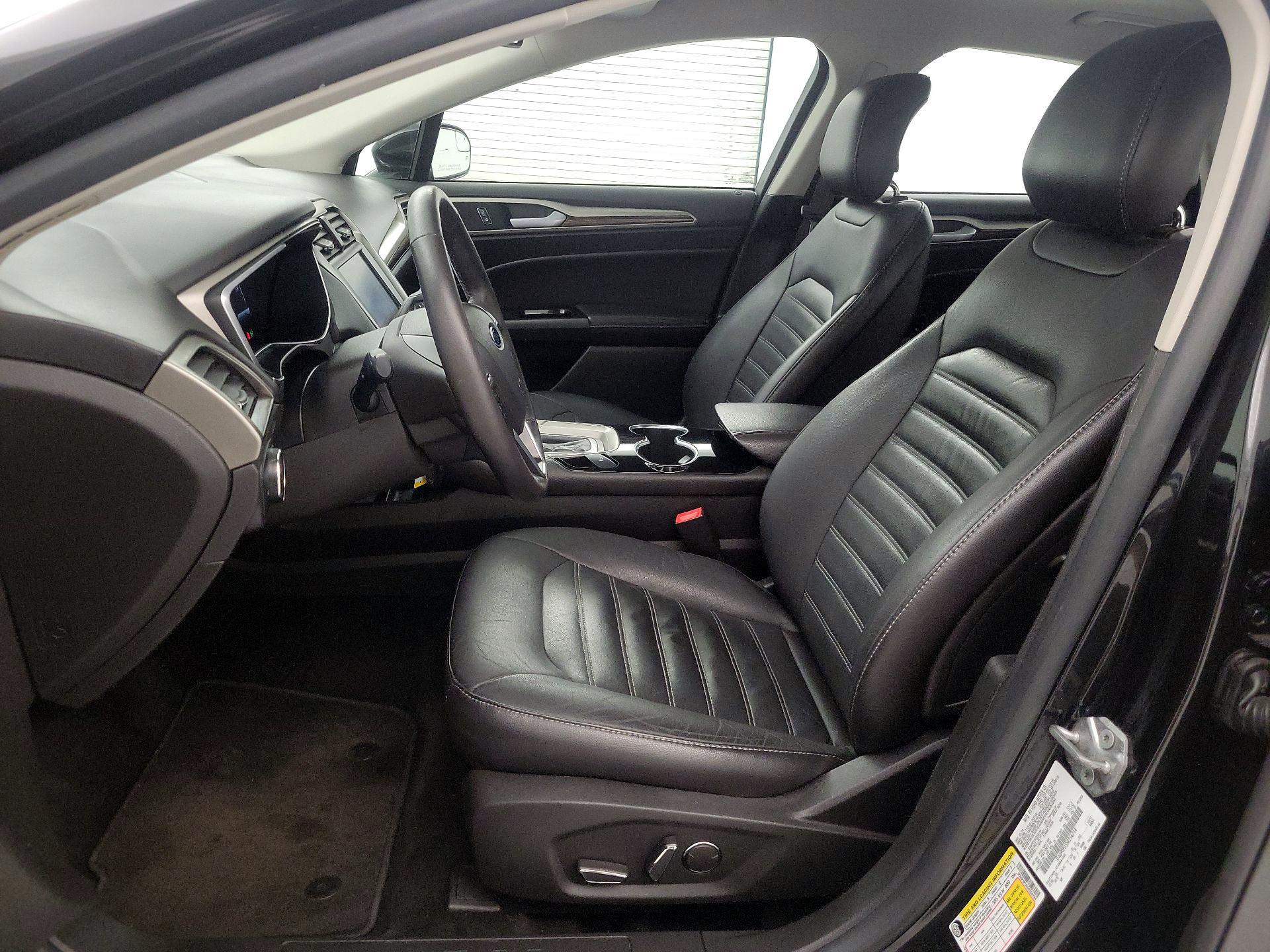 Thumbnail: 2014 Ford Fusion - 11
