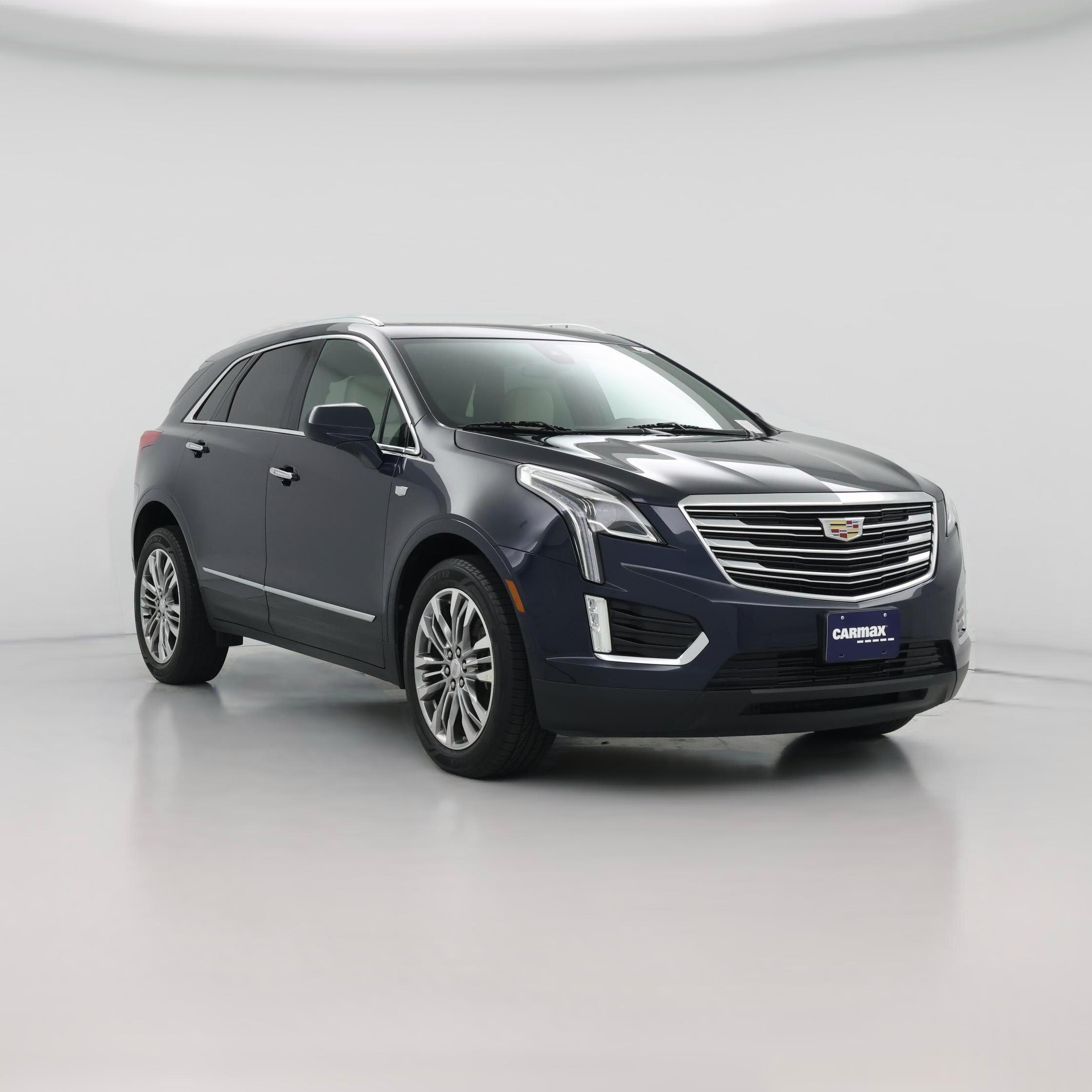 Thumbnail: 2017 Cadillac XT5 - 1