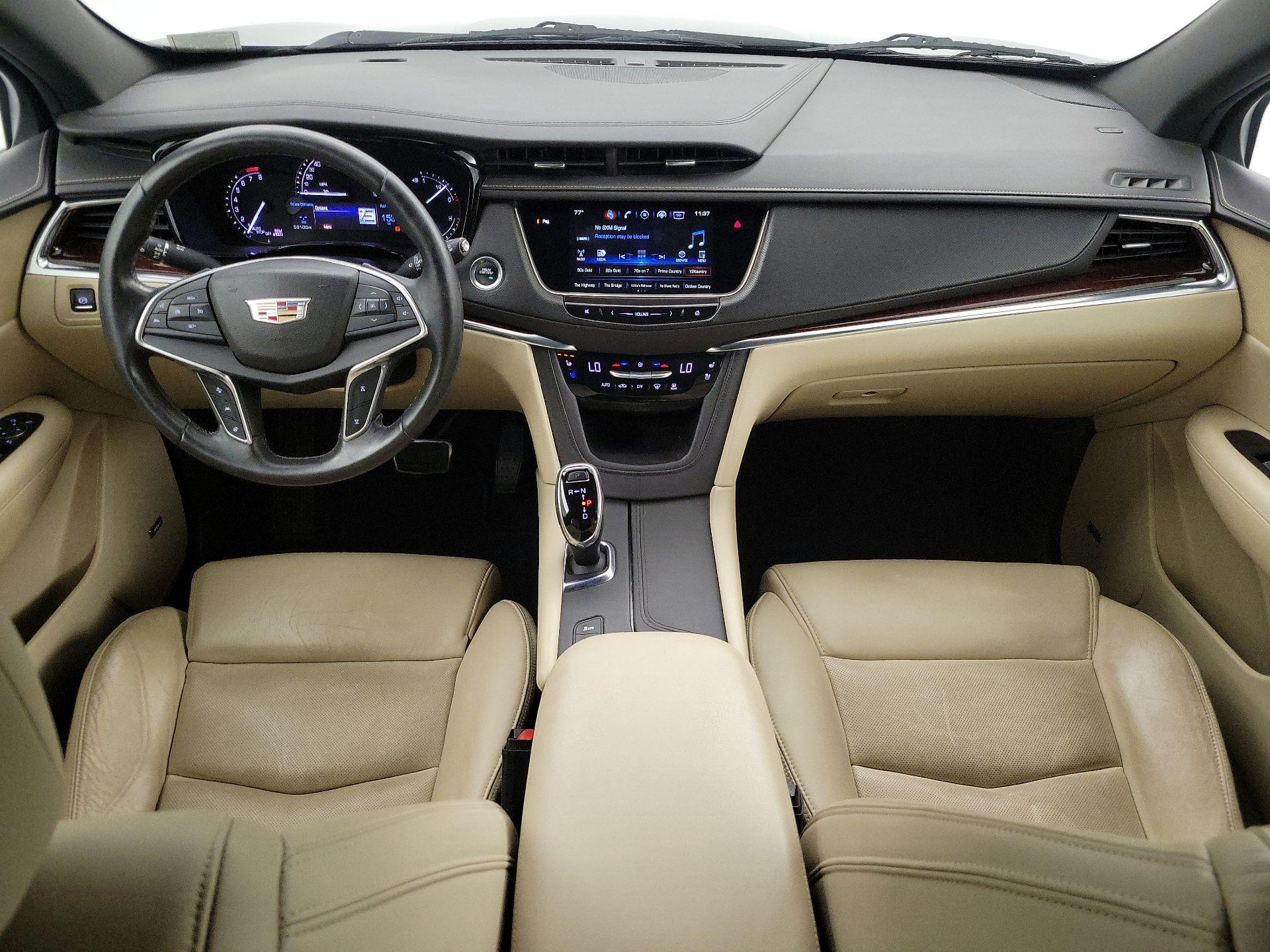 Thumbnail: 2017 Cadillac XT5 - 9