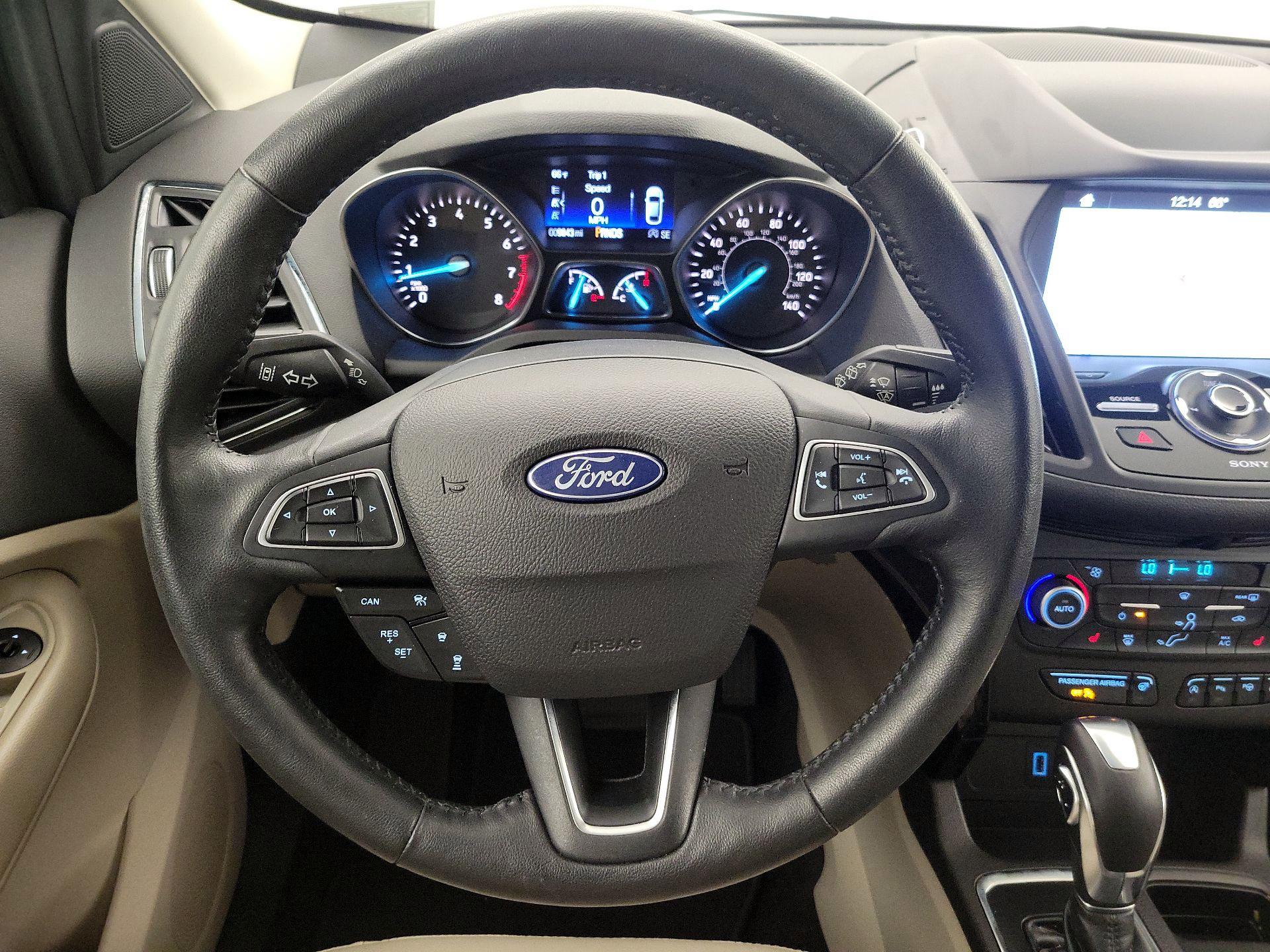 Thumbnail: 2019 Ford Escape - 10