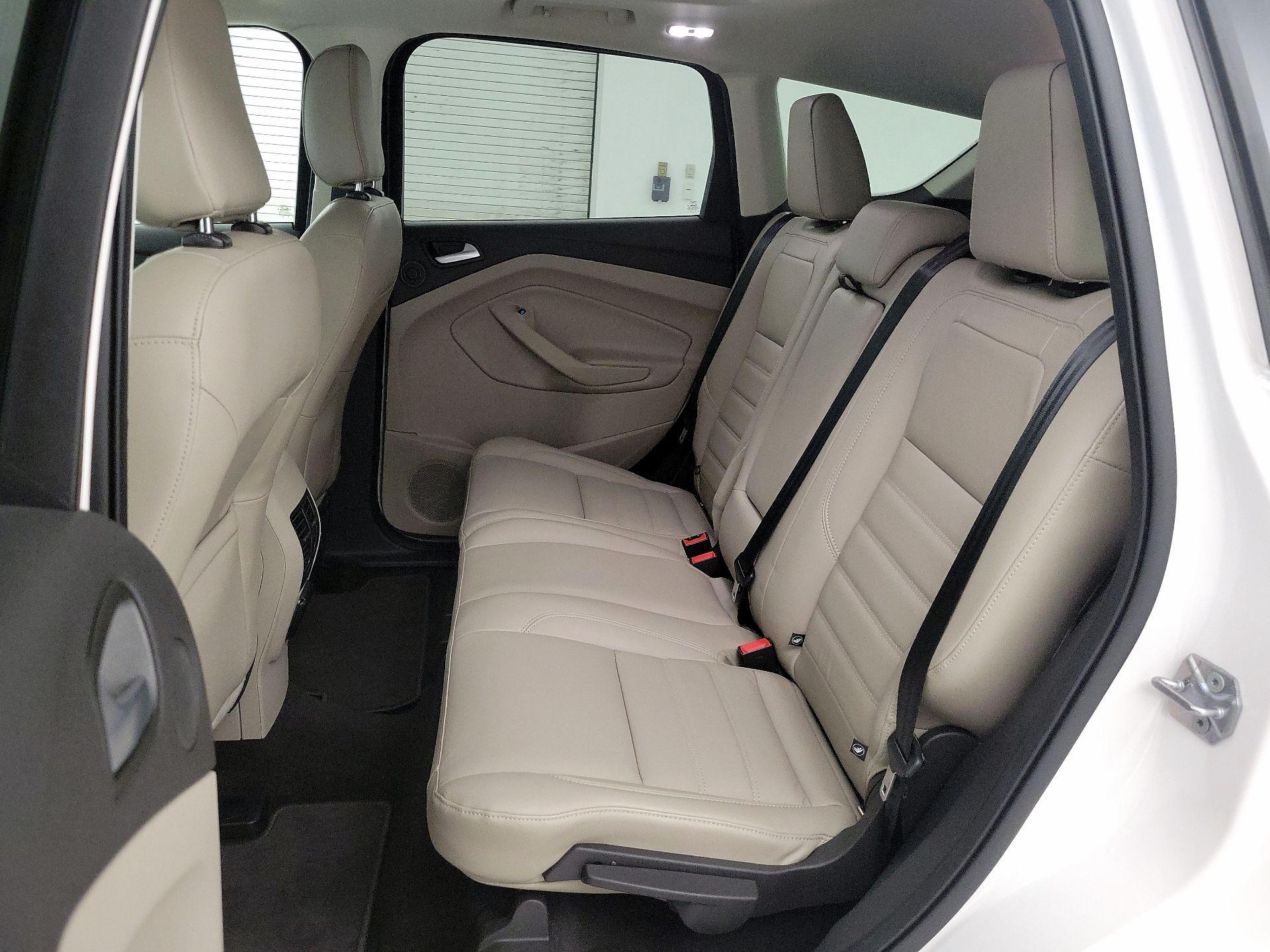Thumbnail: 2019 Ford Escape - 20