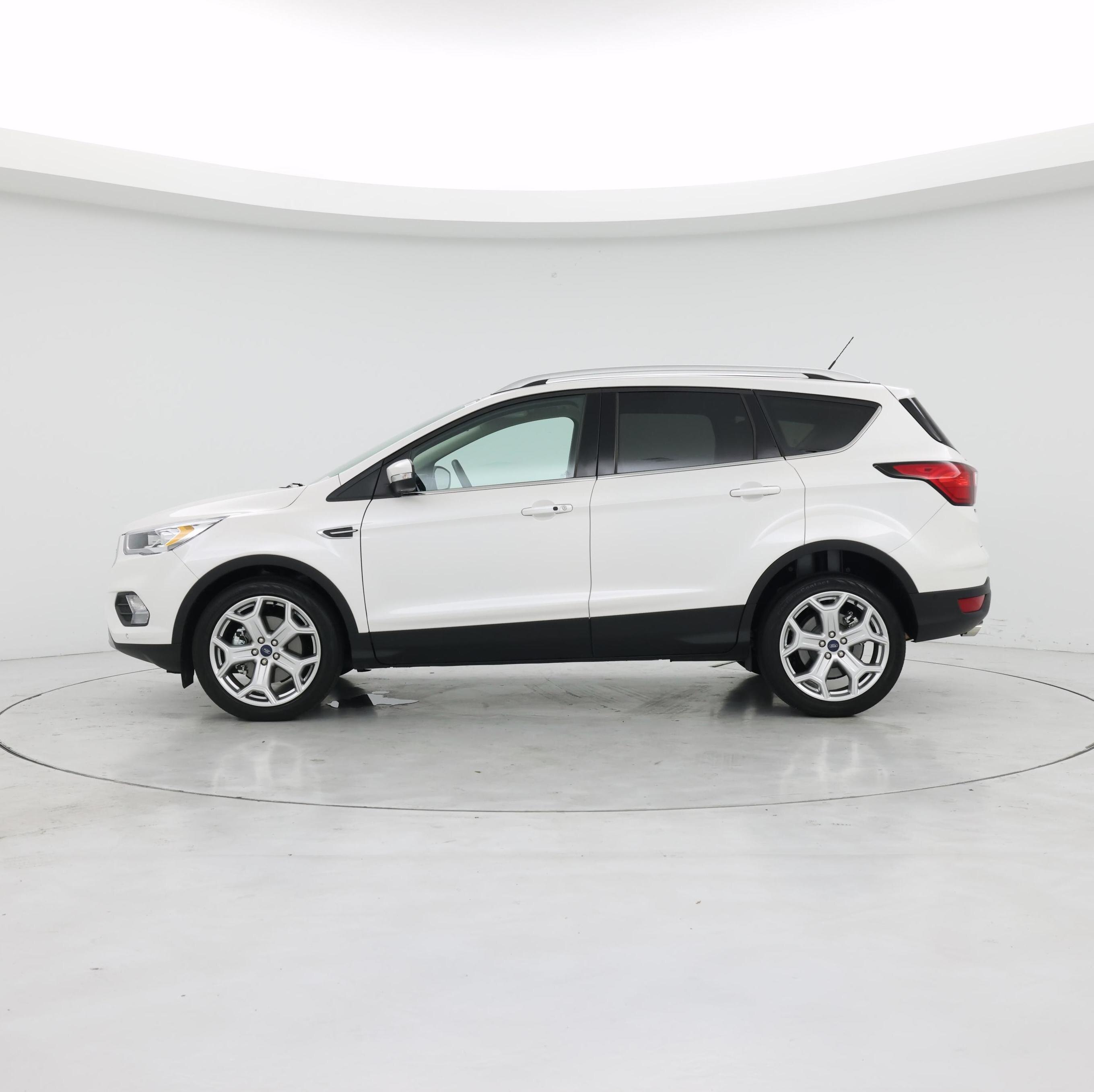 Thumbnail: 2019 Ford Escape - 3