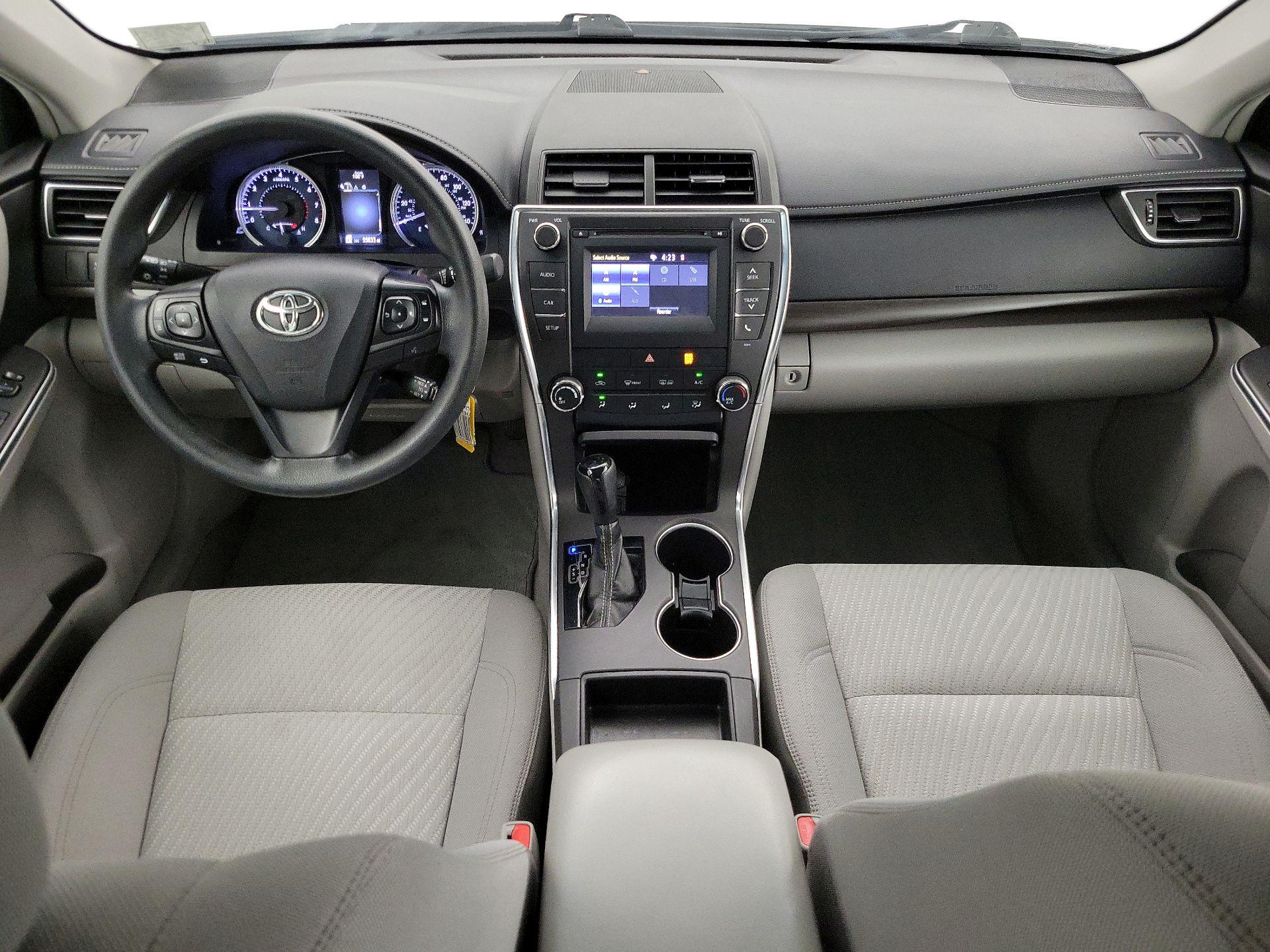 Thumbnail: 2017 Toyota Camry - 9