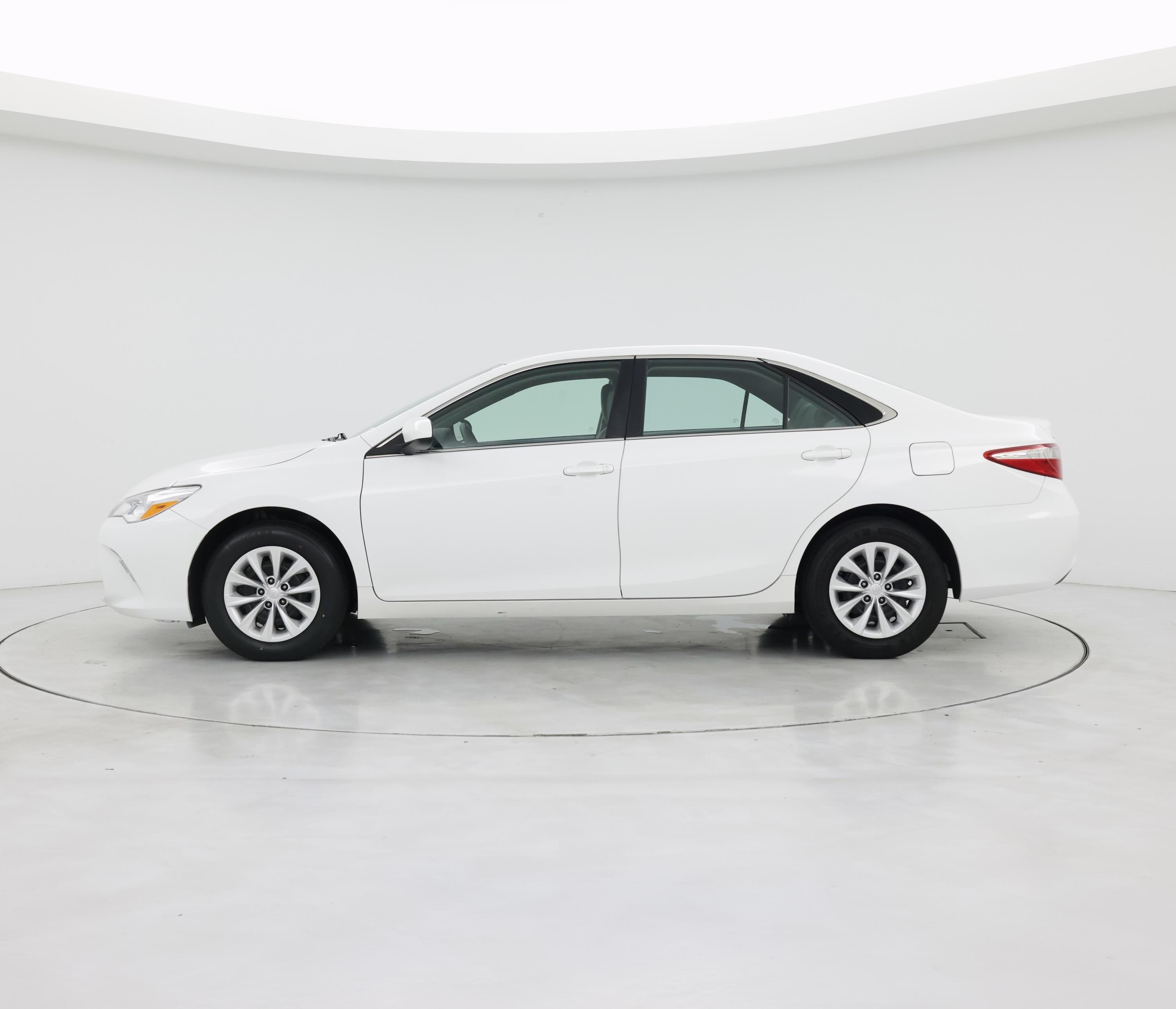 Thumbnail: 2017 Toyota Camry - 3