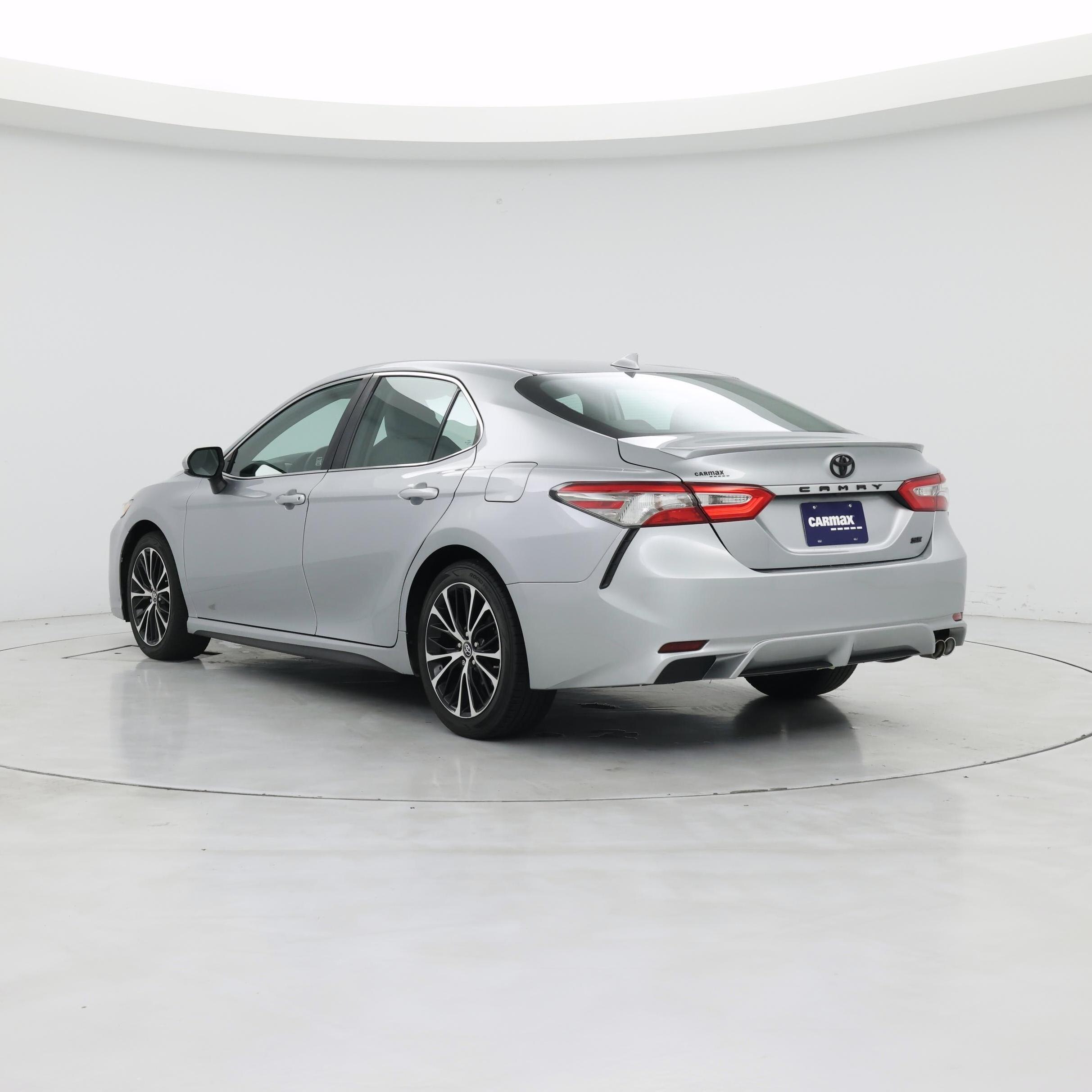 Thumbnail: 2019 Toyota Camry - 2