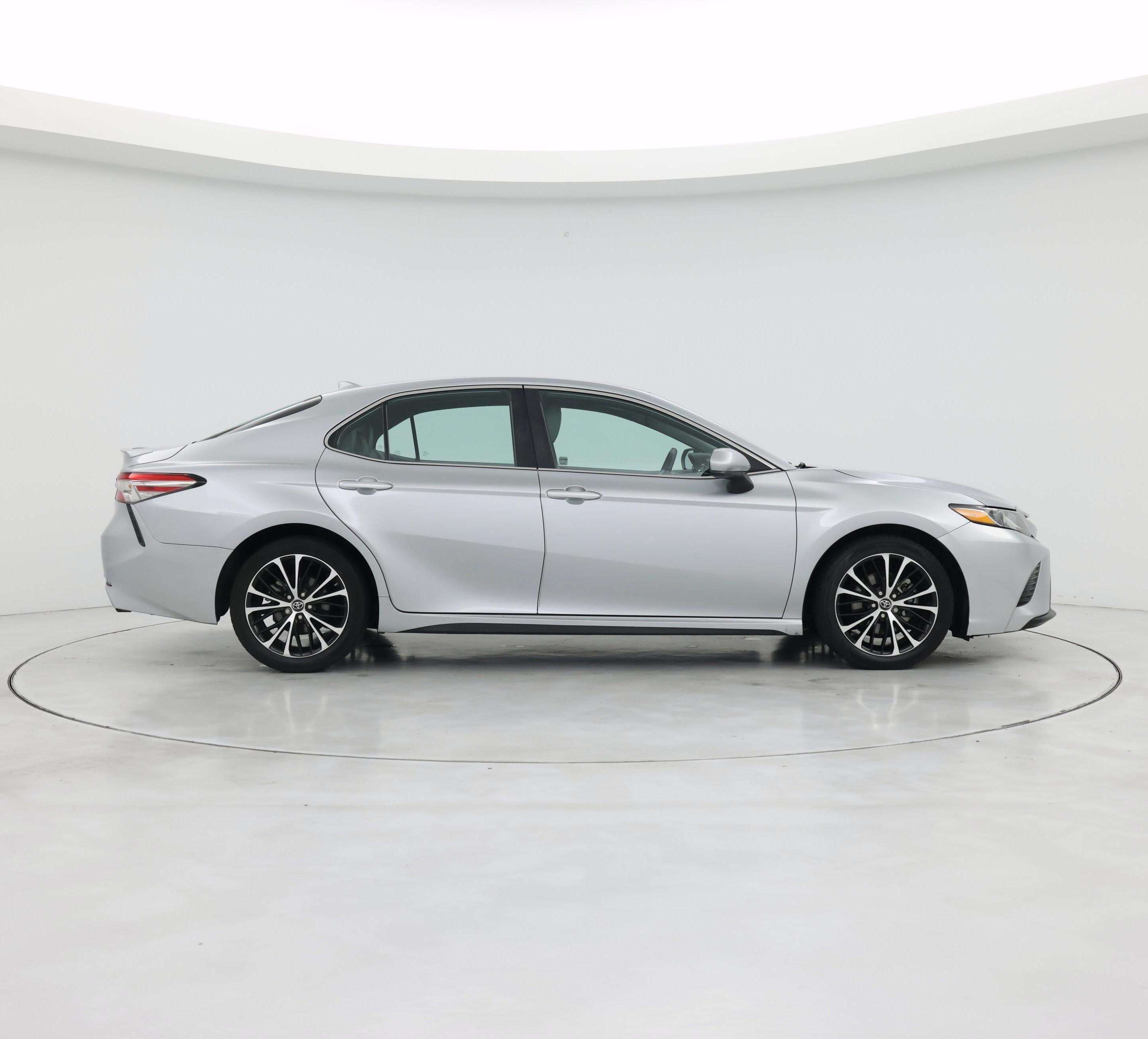 Thumbnail: 2019 Toyota Camry - 7