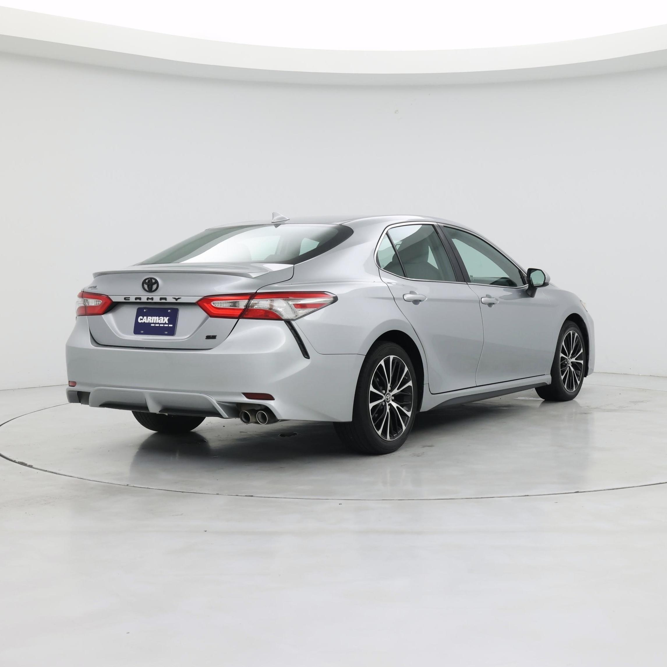 Thumbnail: 2019 Toyota Camry - 8