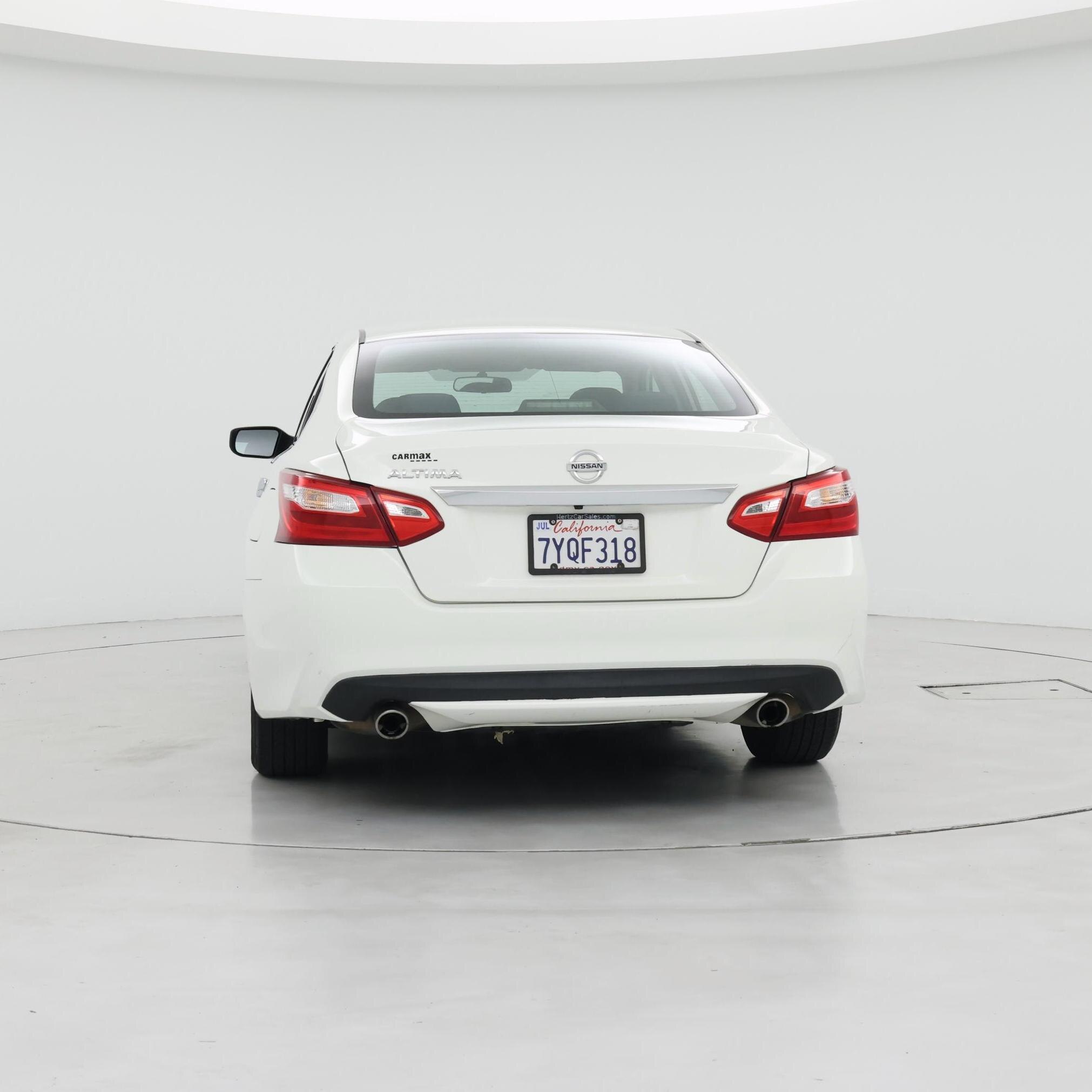 Thumbnail: 2016 Nissan Altima - 6