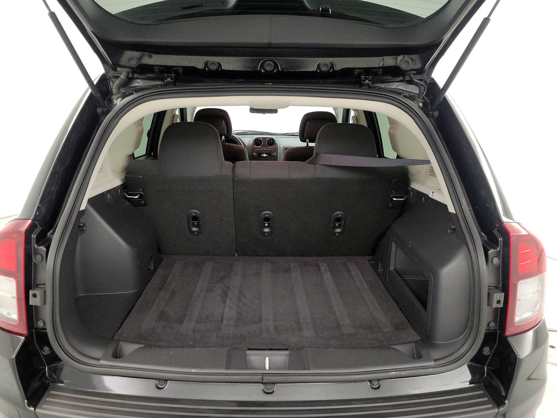 Thumbnail: 2014 Jeep Compass - 17