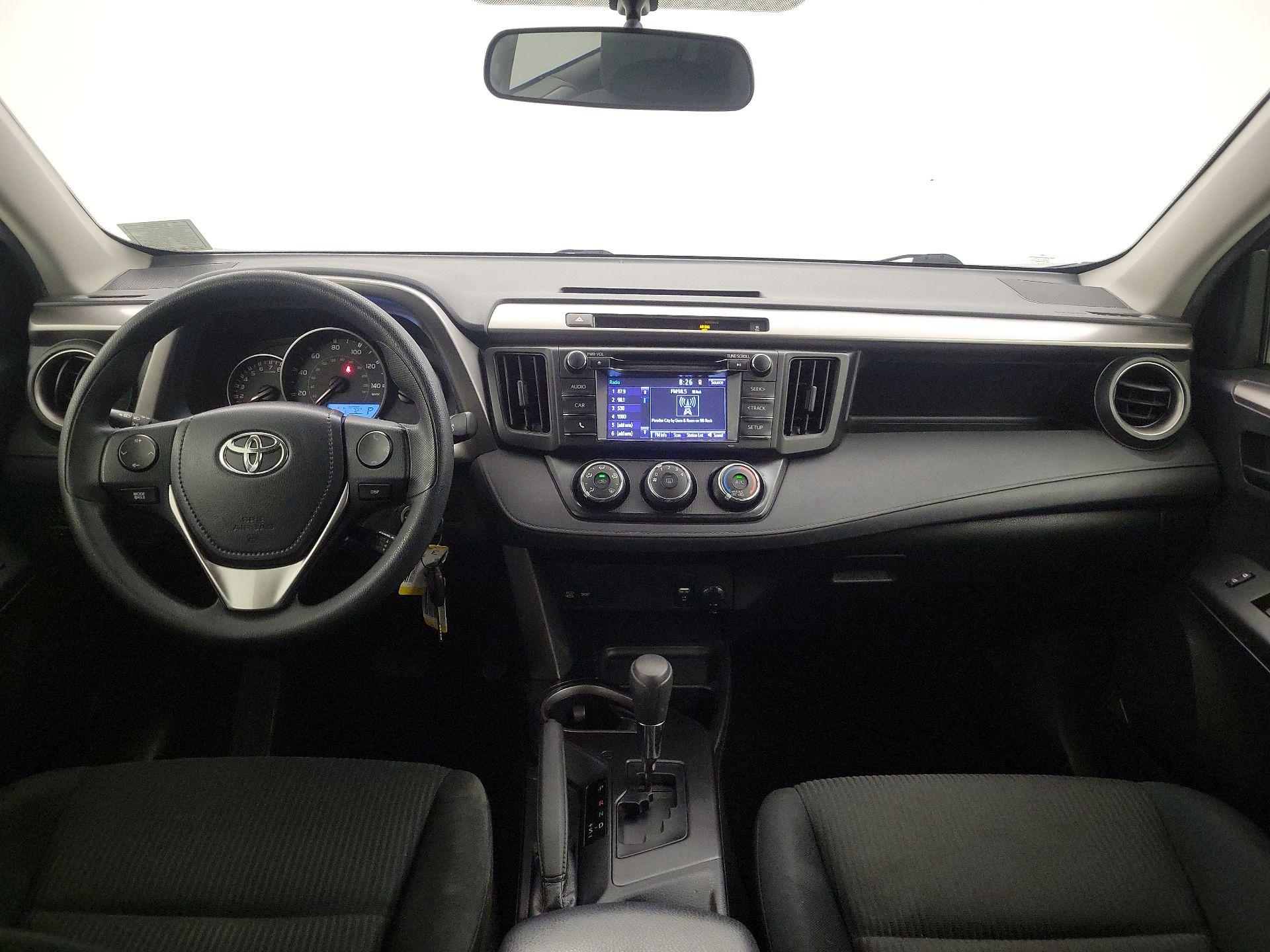 Thumbnail: 2016 Toyota RAV4 - 9