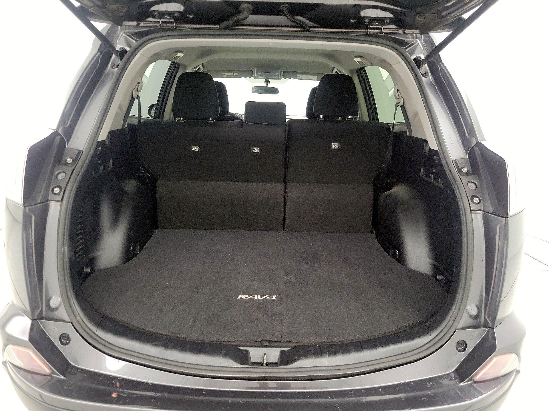 Thumbnail: 2016 Toyota RAV4 - 20