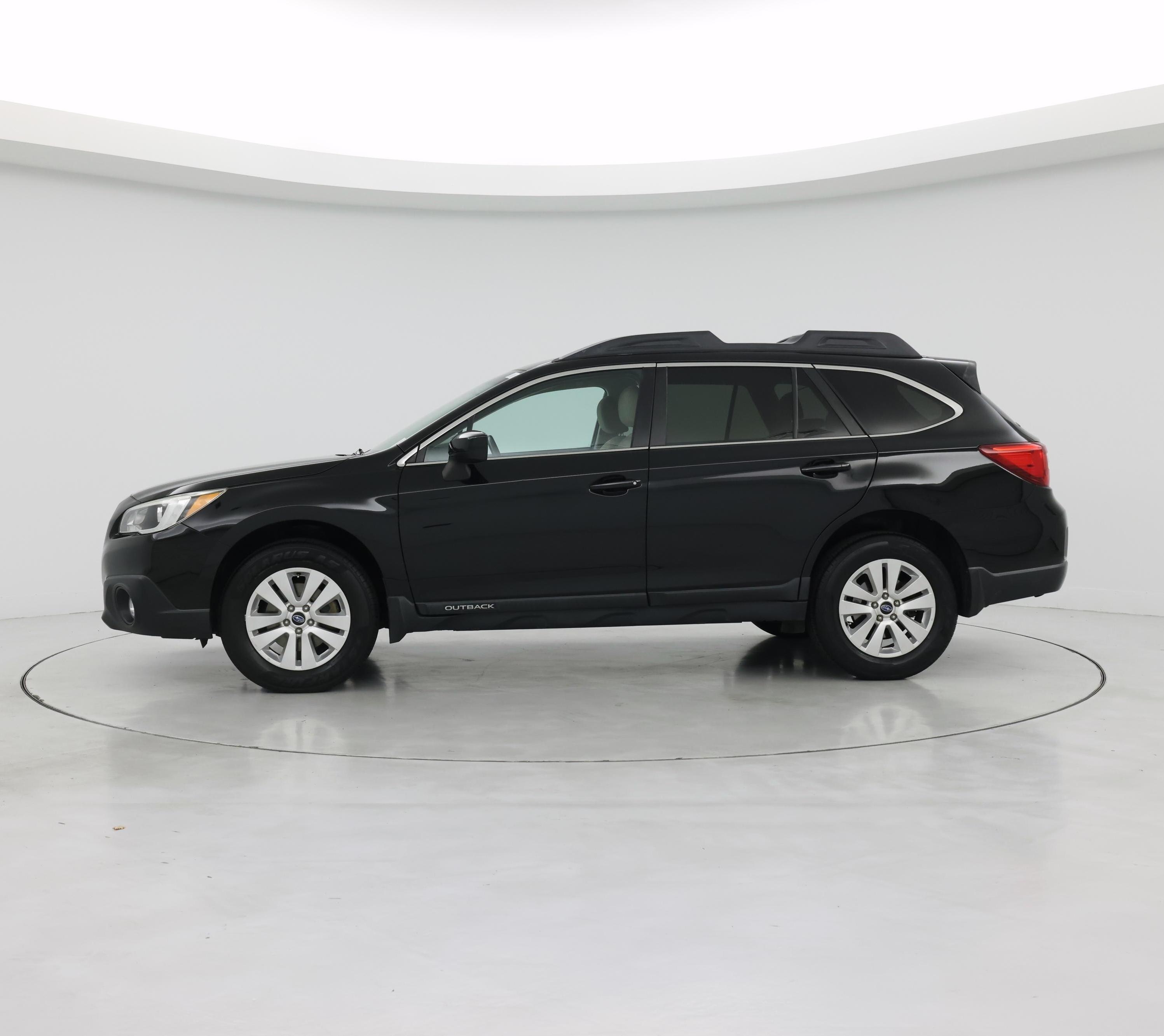 Thumbnail: 2015 Subaru Outback - 3